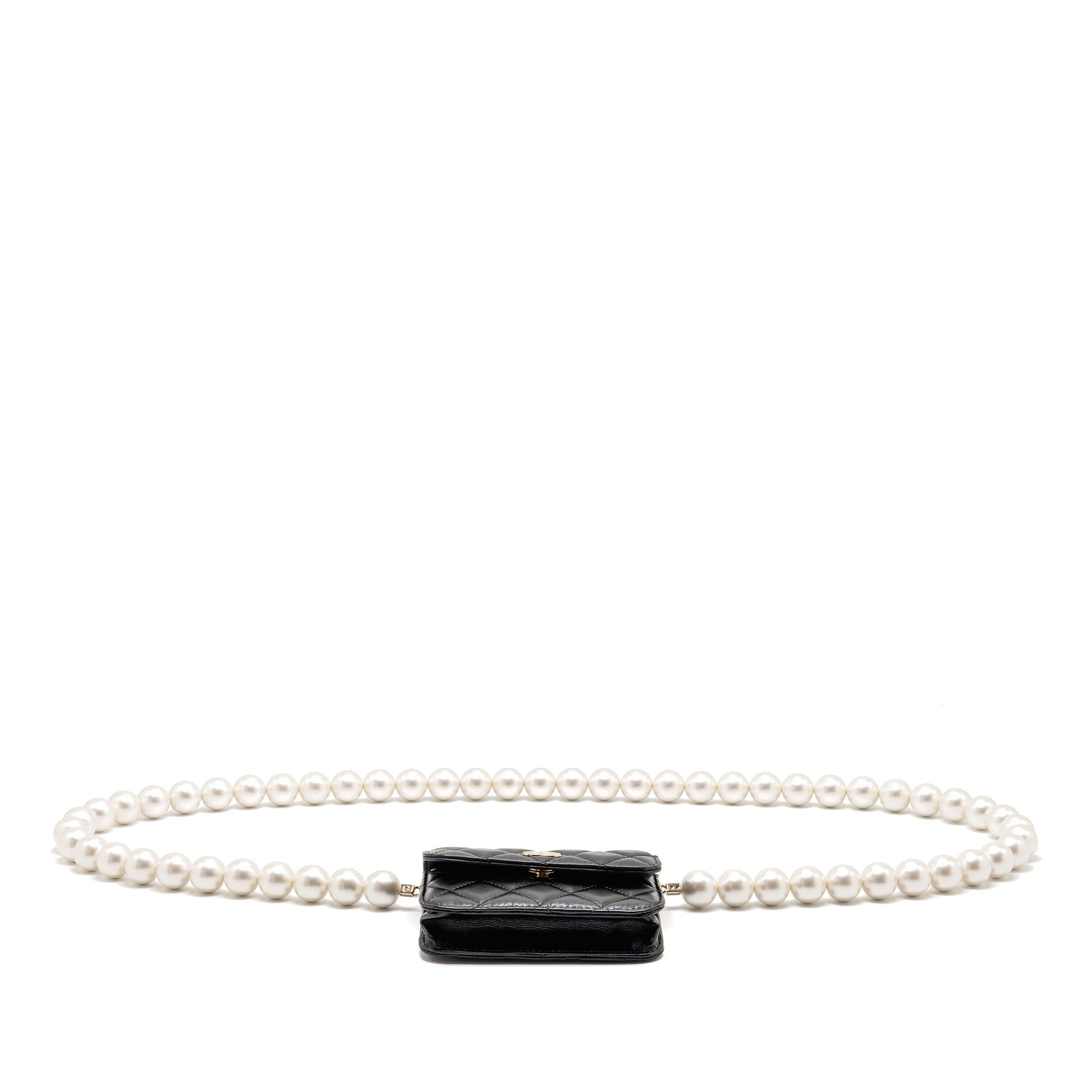 chanel-maxi-pearl-clutch-with-chain-lambskin-black-lghw