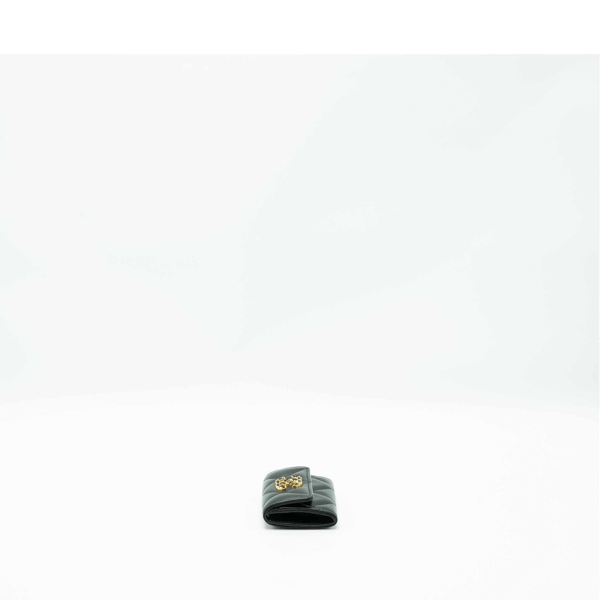 chanel-19-flap-card-holder-lambskin-black-ghw-microchip
