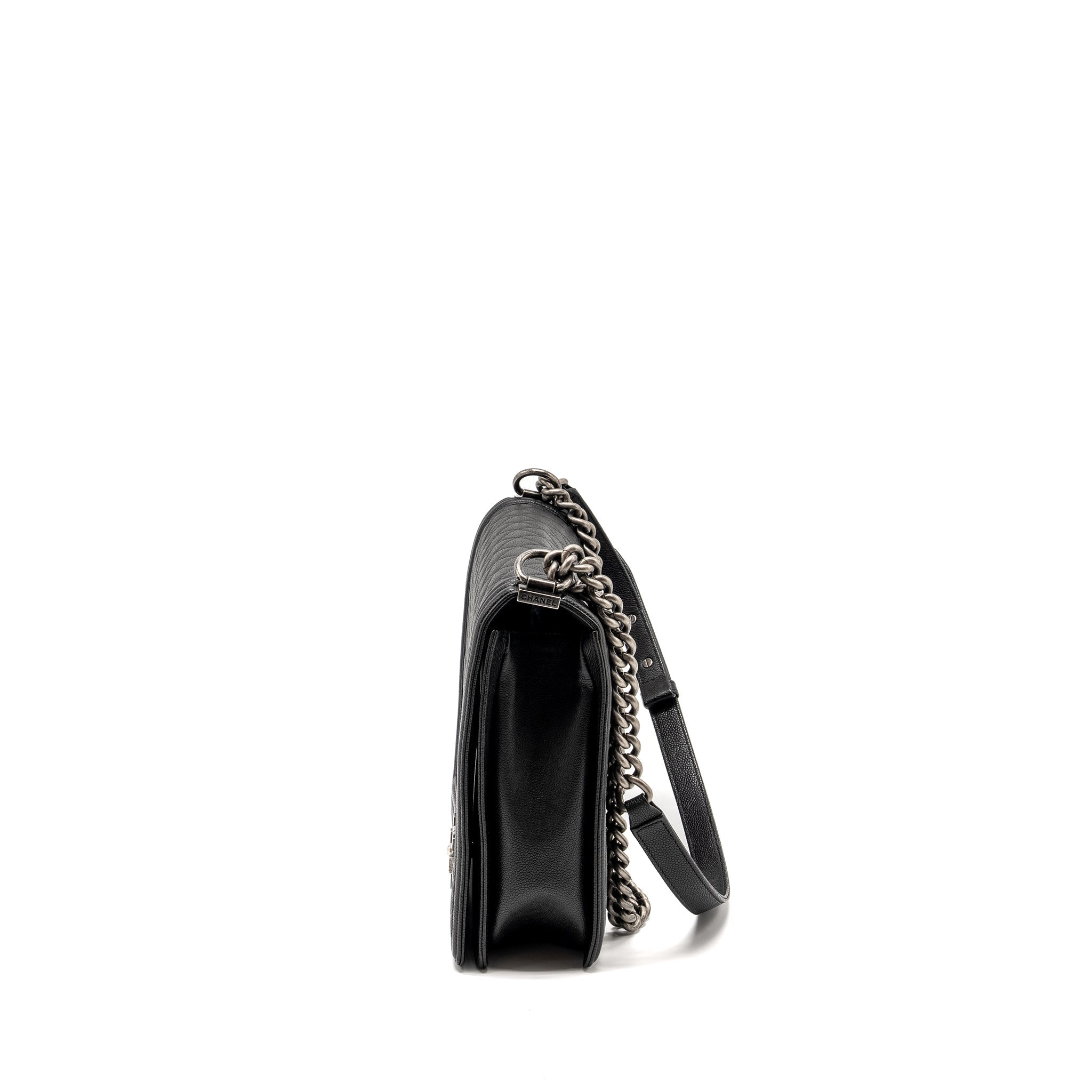 chanel-boy-bag-black