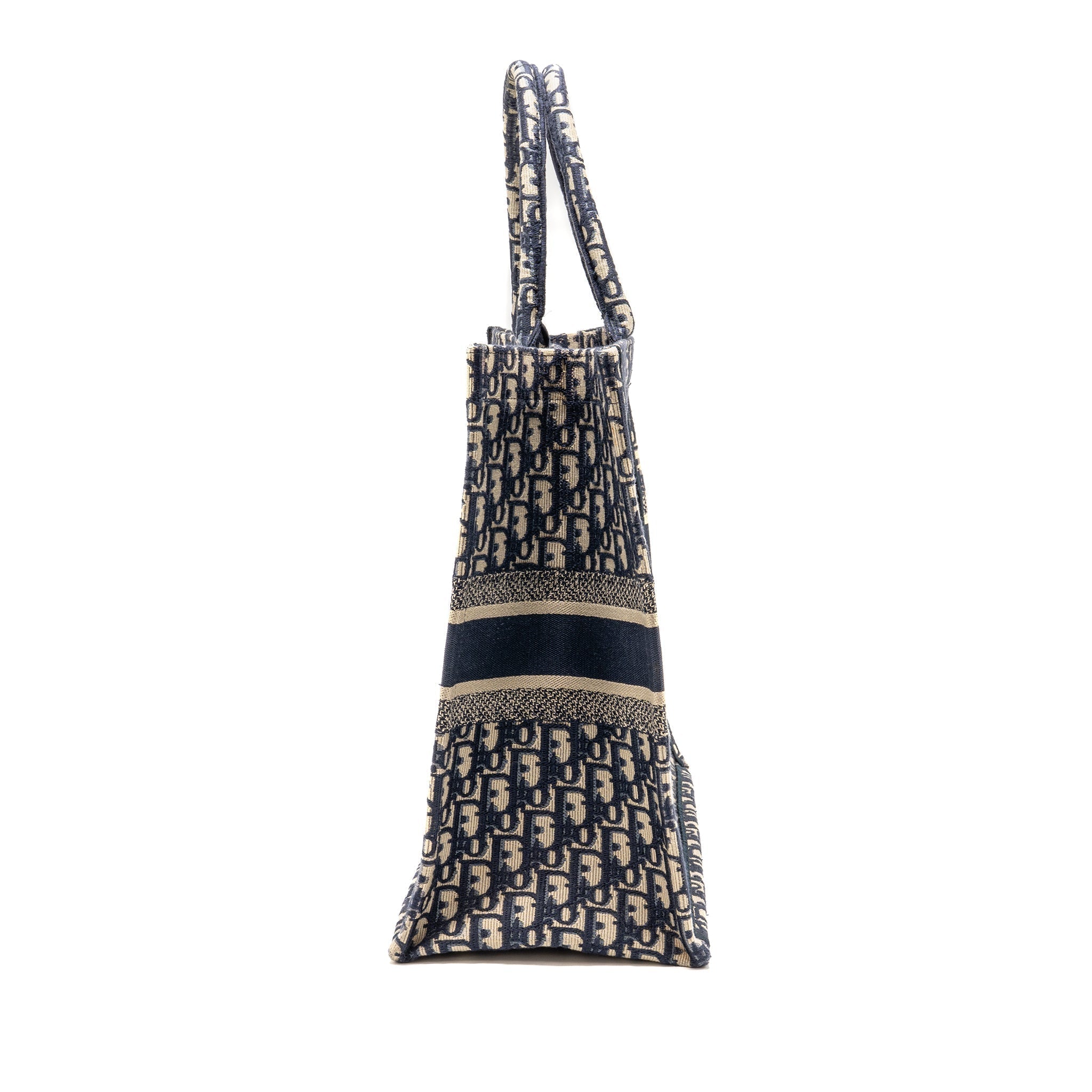 dior-large-book-tote-oblique-embroidery-ecru-blue-copy