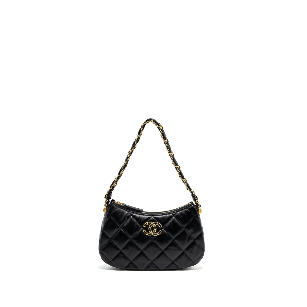 chanel-23k-19-hobo-bag-calfskin-black-ghwmicrochip