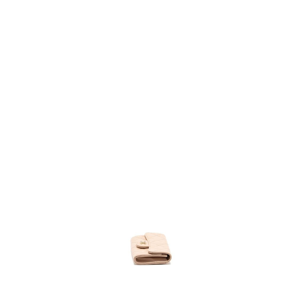 chanel-classic-flap-card-holder-caviar-light-beige-lghw