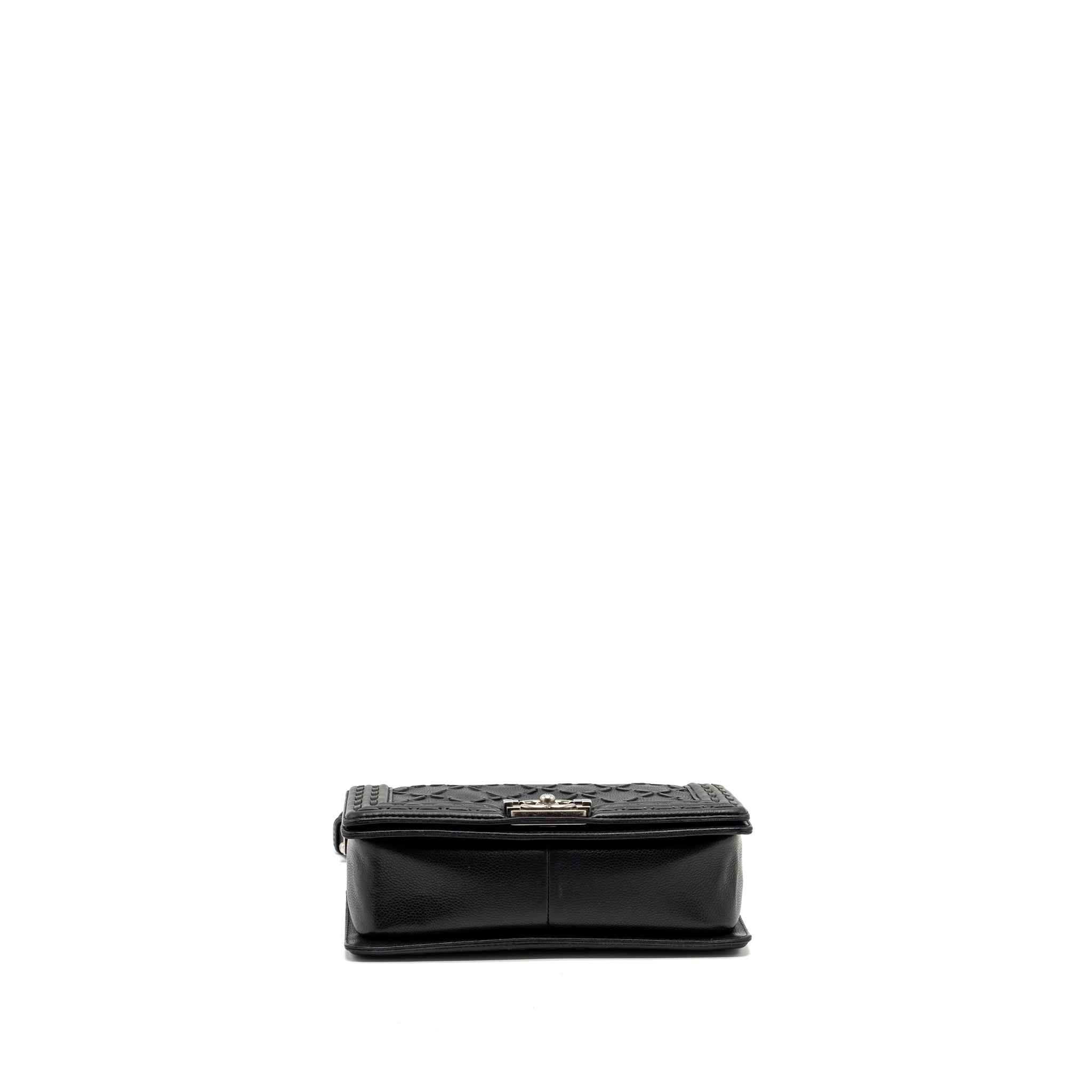 chanel-medium-boy-bag-limited-quilted-caviar-black-ruthenium-hardware