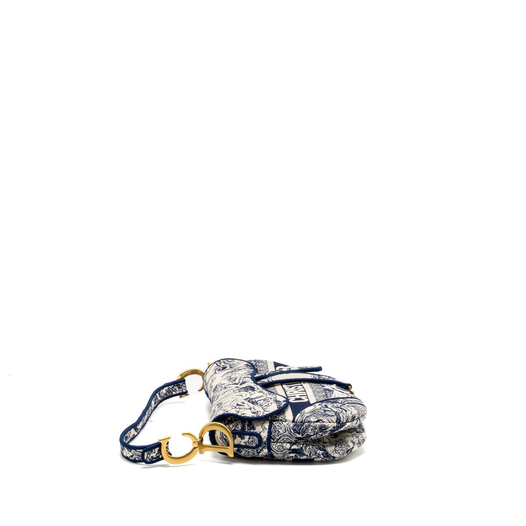 dior-medium-saddle-bag-toile-de-jouy-blue-ghw