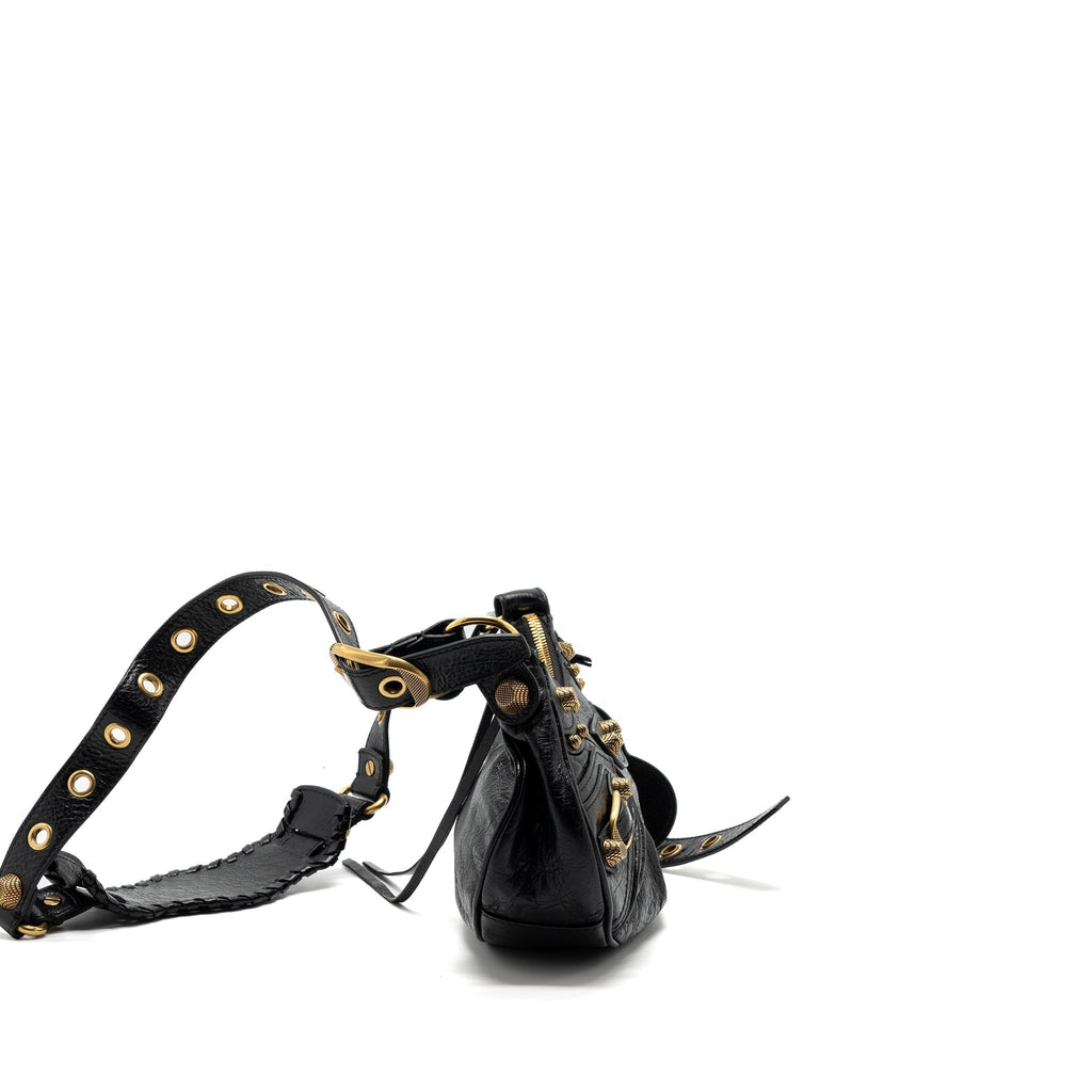 balenciaga-le-cagole-xs-lambskin-black-ghw