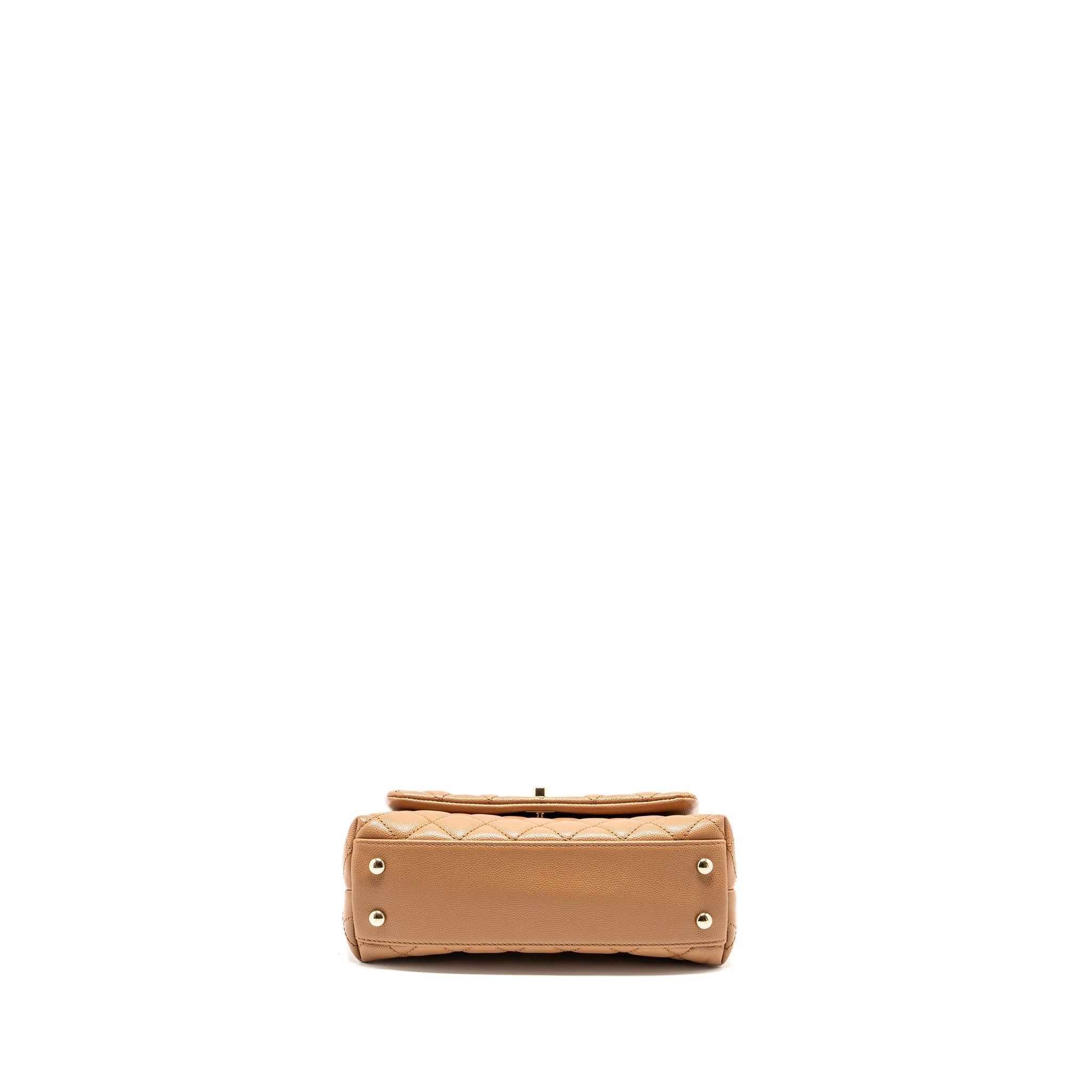 chanel-21p-small-coco-handle-caviar-caramel-lghw-1