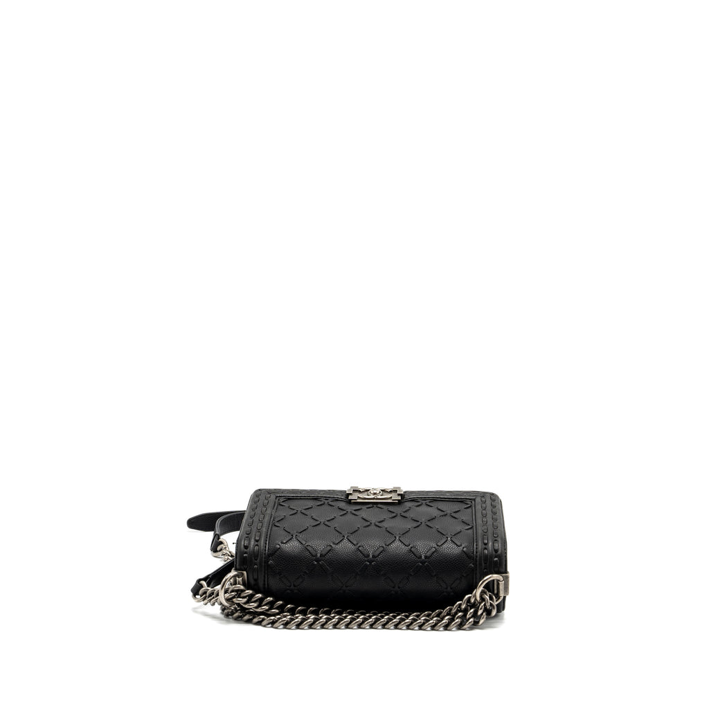 chanel-medium-boy-bag-limited-quilted-caviar-black-ruthenium-hardware