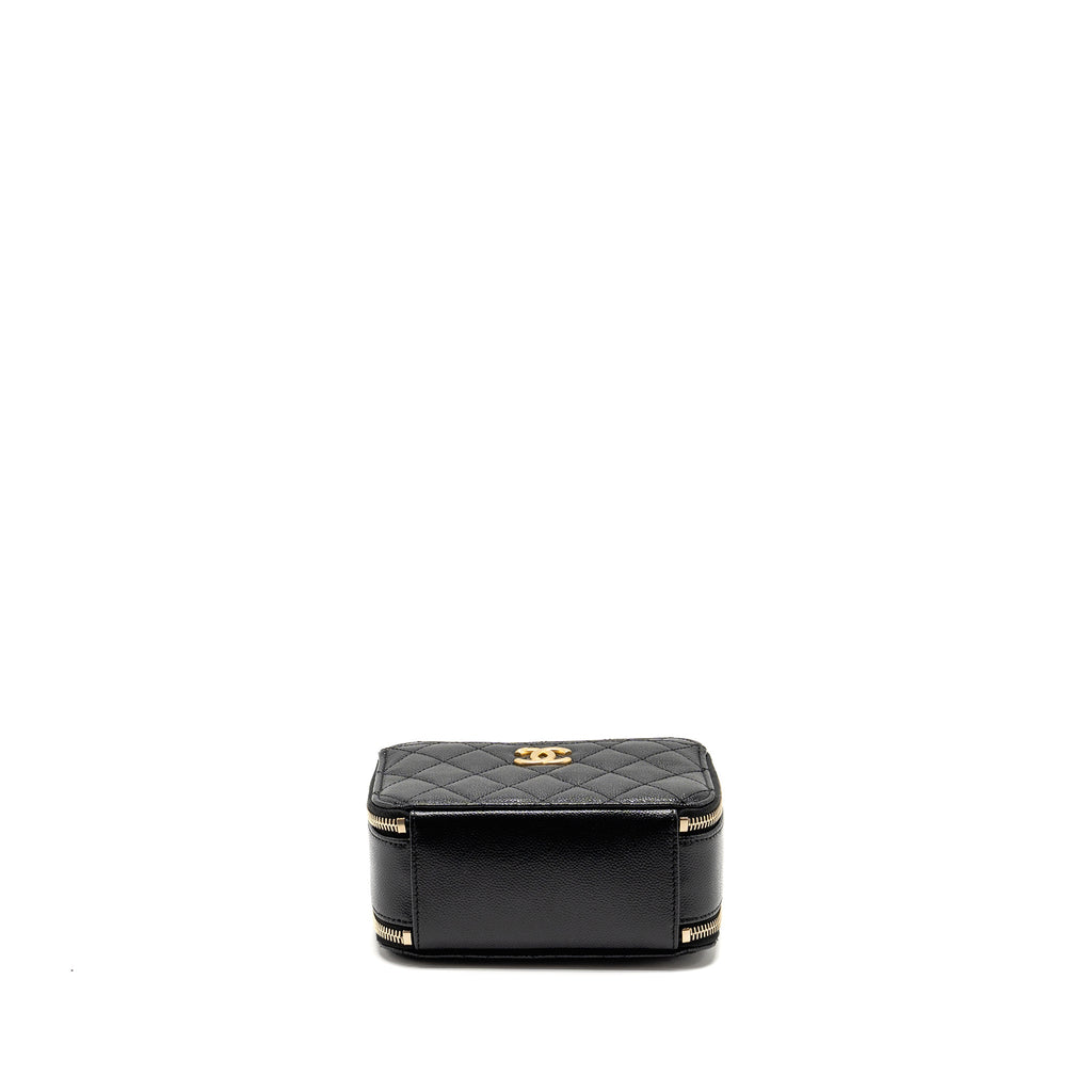 chanel-logo-detailed-handle-mini-pick-me-up-vanity-case-caviar-black-ghw-microchip