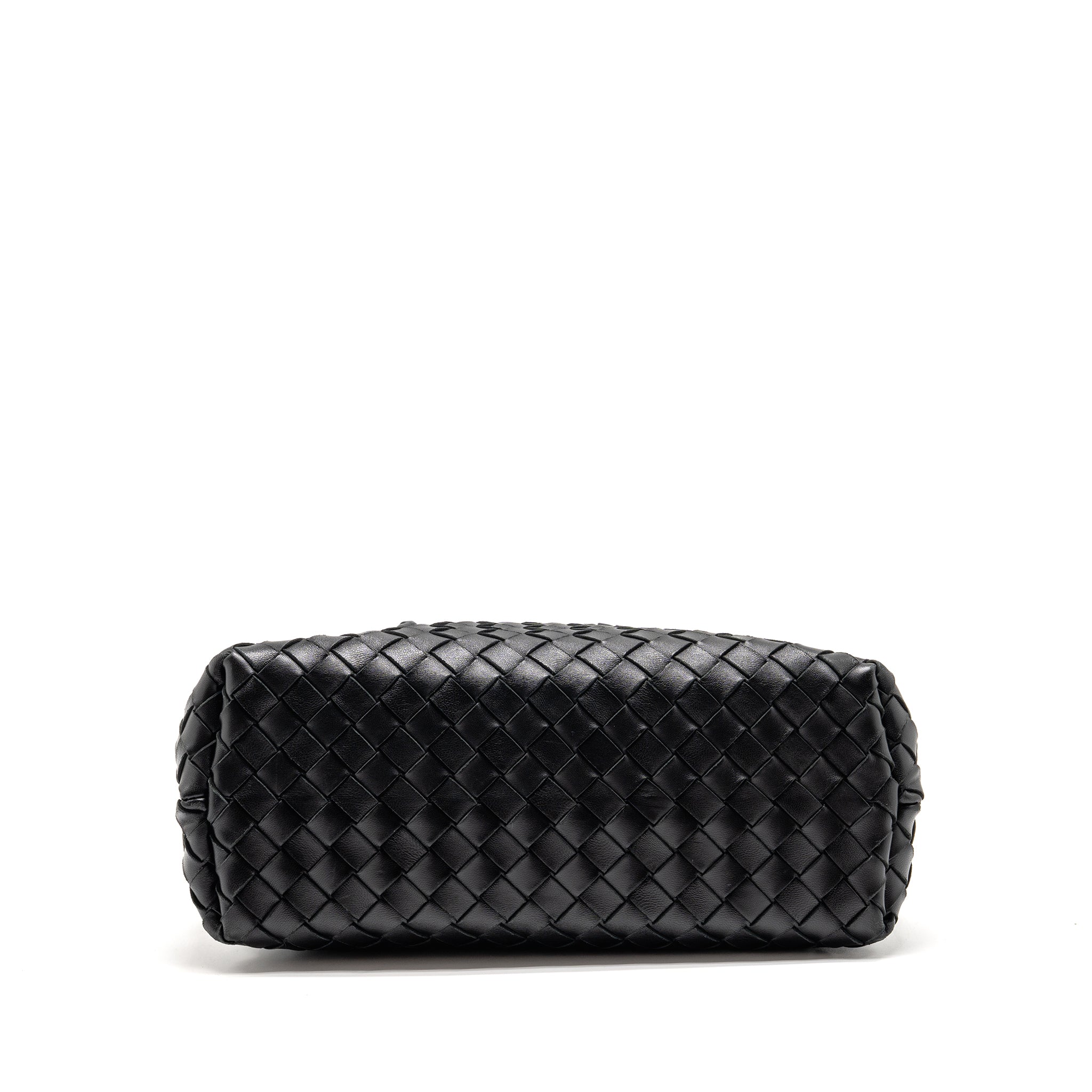 bottega-veneta-medium-andiamo-lambskin-black-ghw
