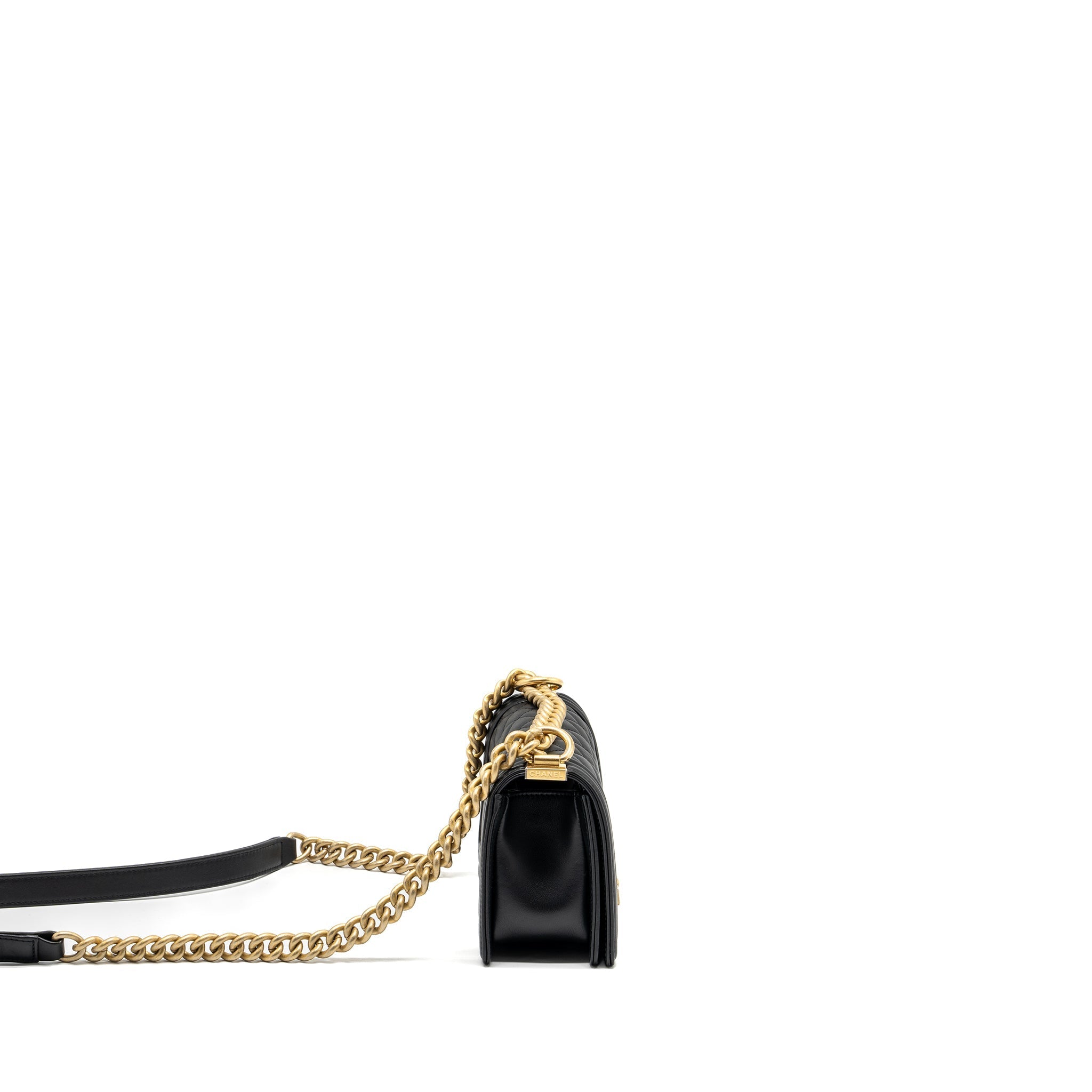 chanel-small-boy-bag-smooth-calfskin-black-ghwmicrochip