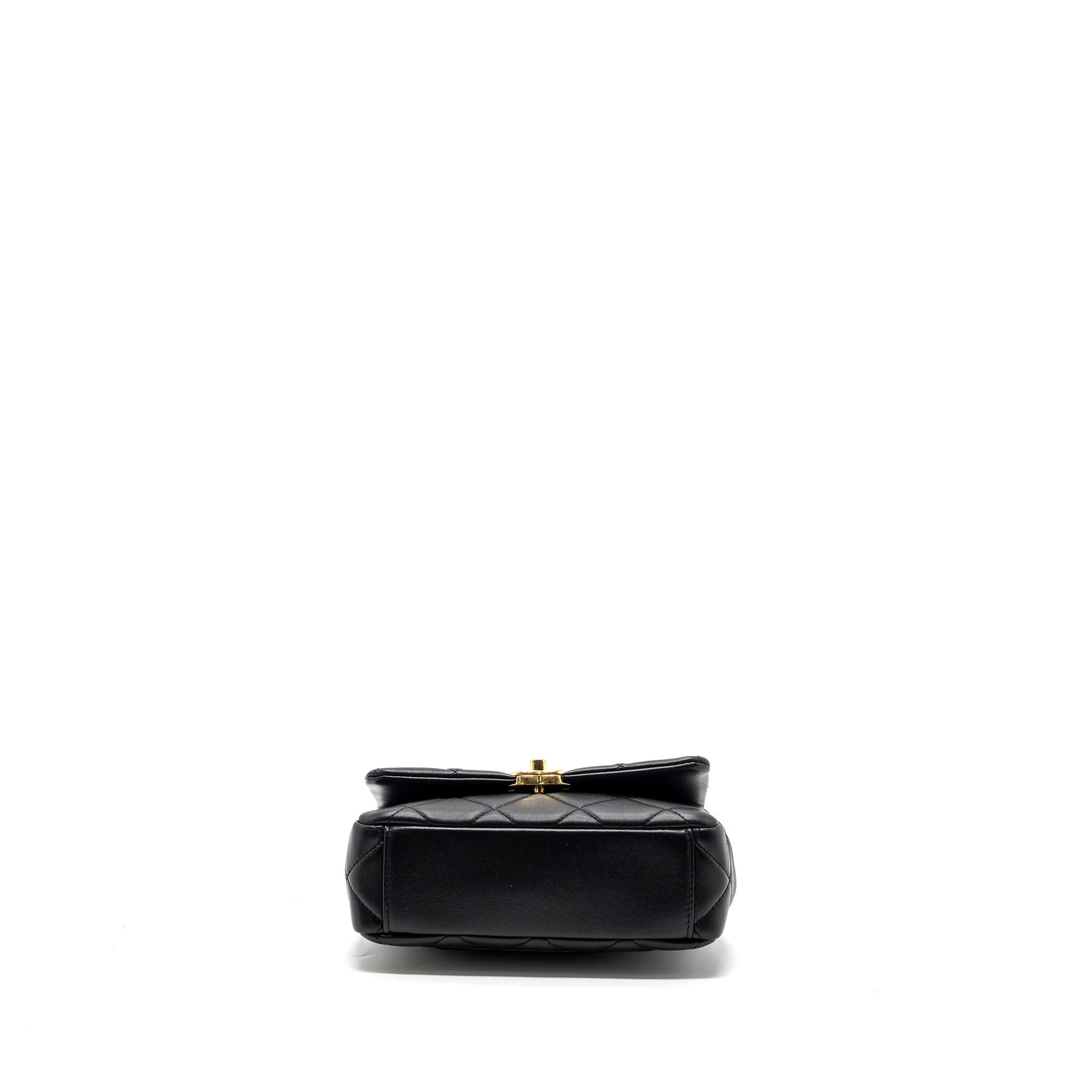 chanel-logo-chain-handle-flap-bag-lambskin-black-ghwmicrochip