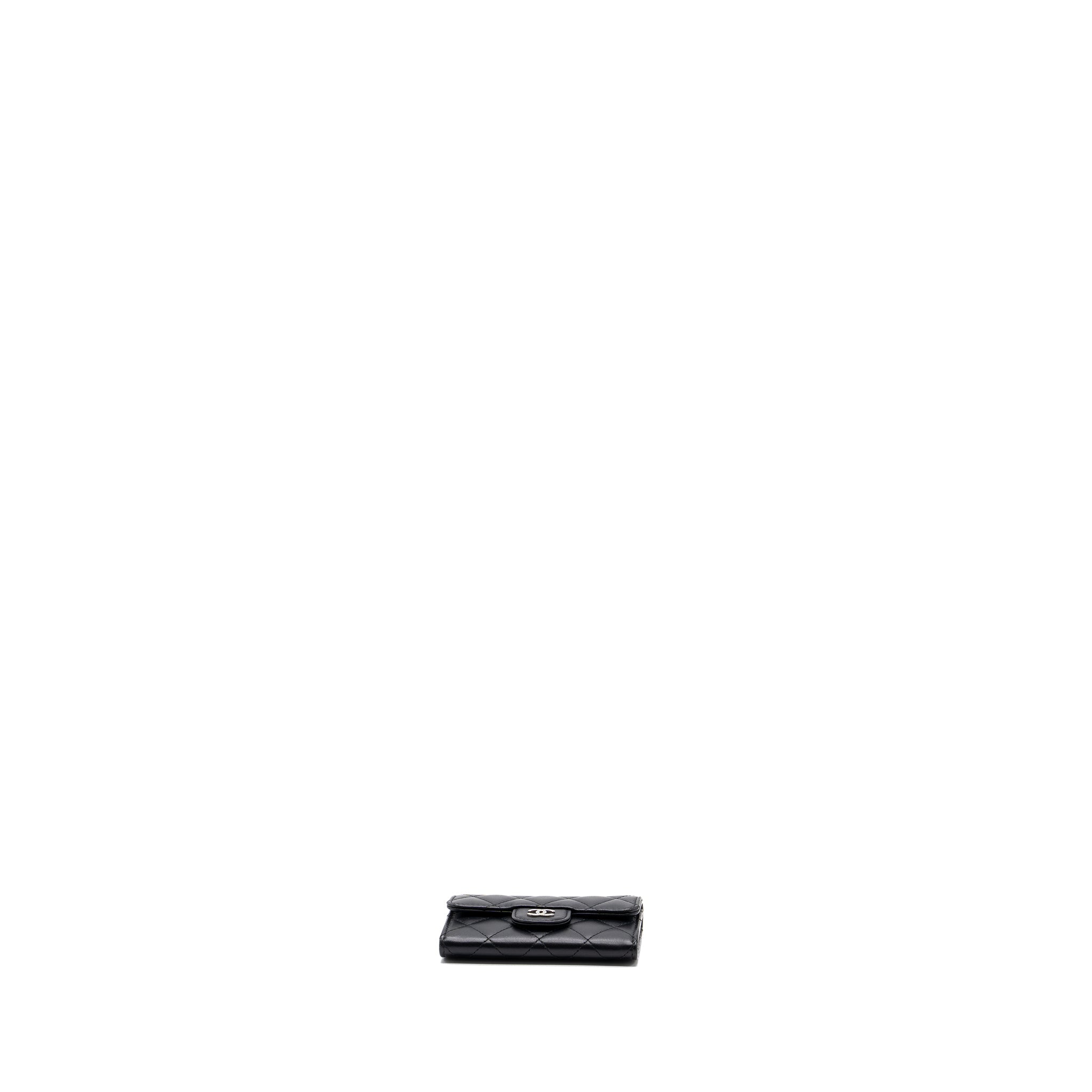 chanel-classic-flap-card-holder-lambskin-black-shw-1