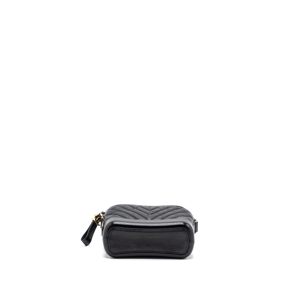 chanel-chevron-small-gabrielle-hobo-bag-calfskin-black-multicolor-hardware