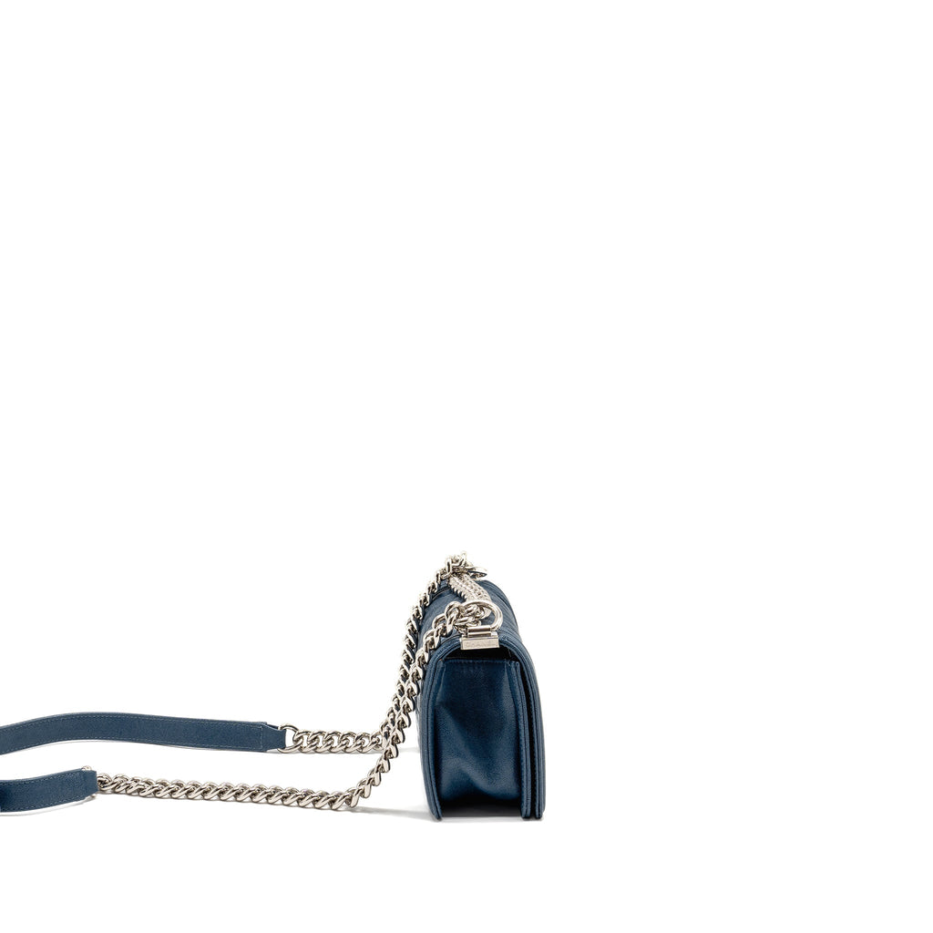 chanel-small-boy-bag-caviar-navy-shw
