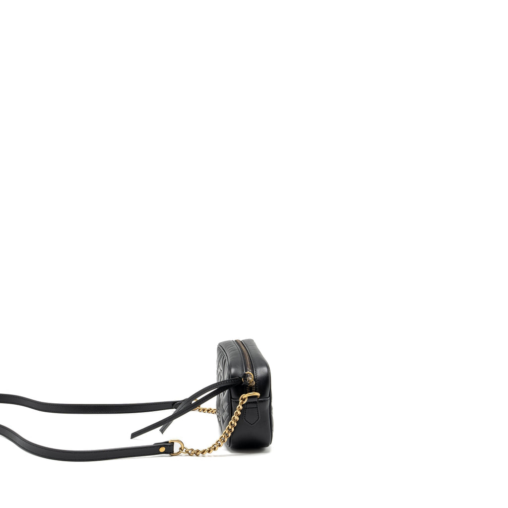 gucci-gg-marmont-matelasse-mini-camera-bag-calfskin-black-ghw
