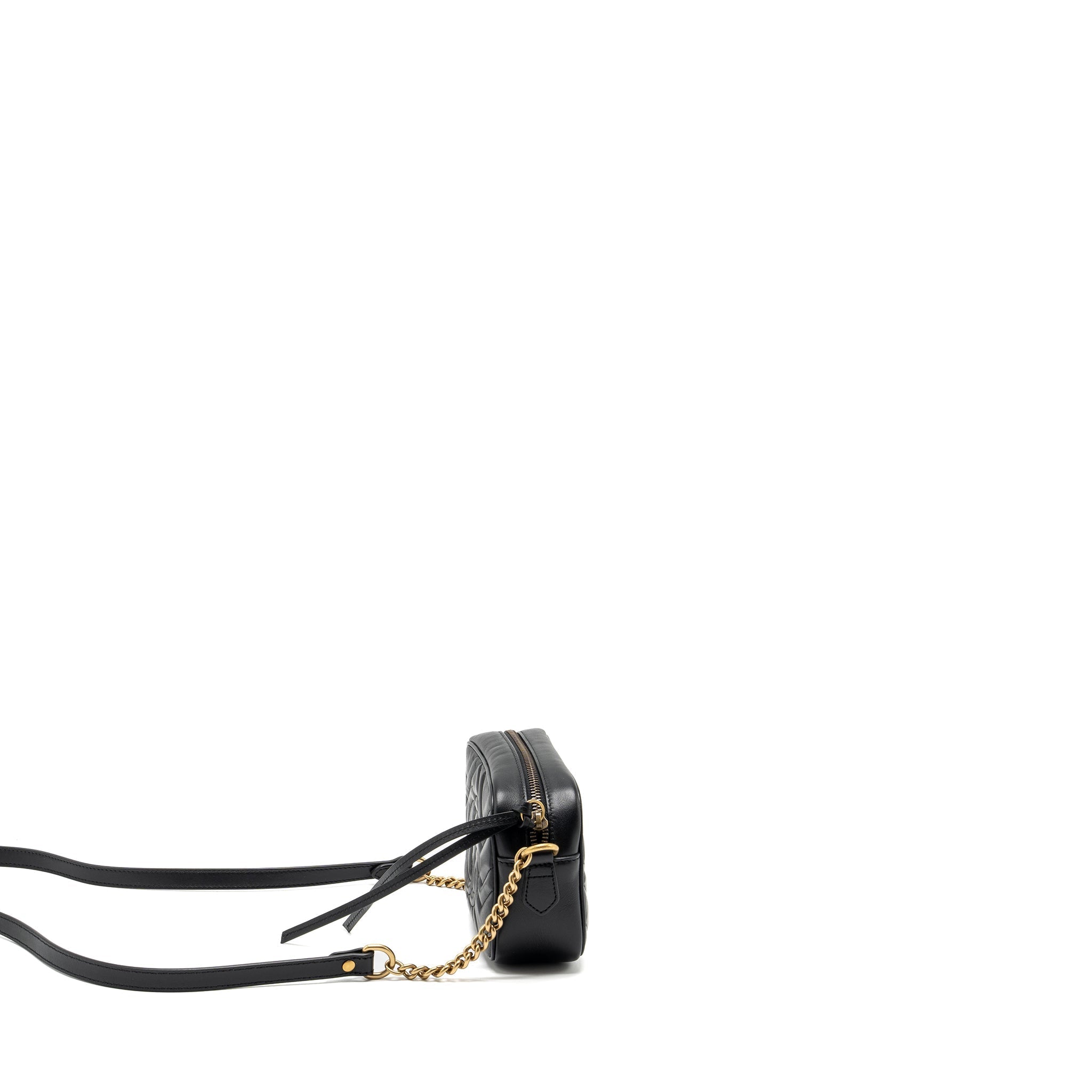 gucci-gg-marmont-matelasse-mini-camera-bag-calfskin-black-ghw