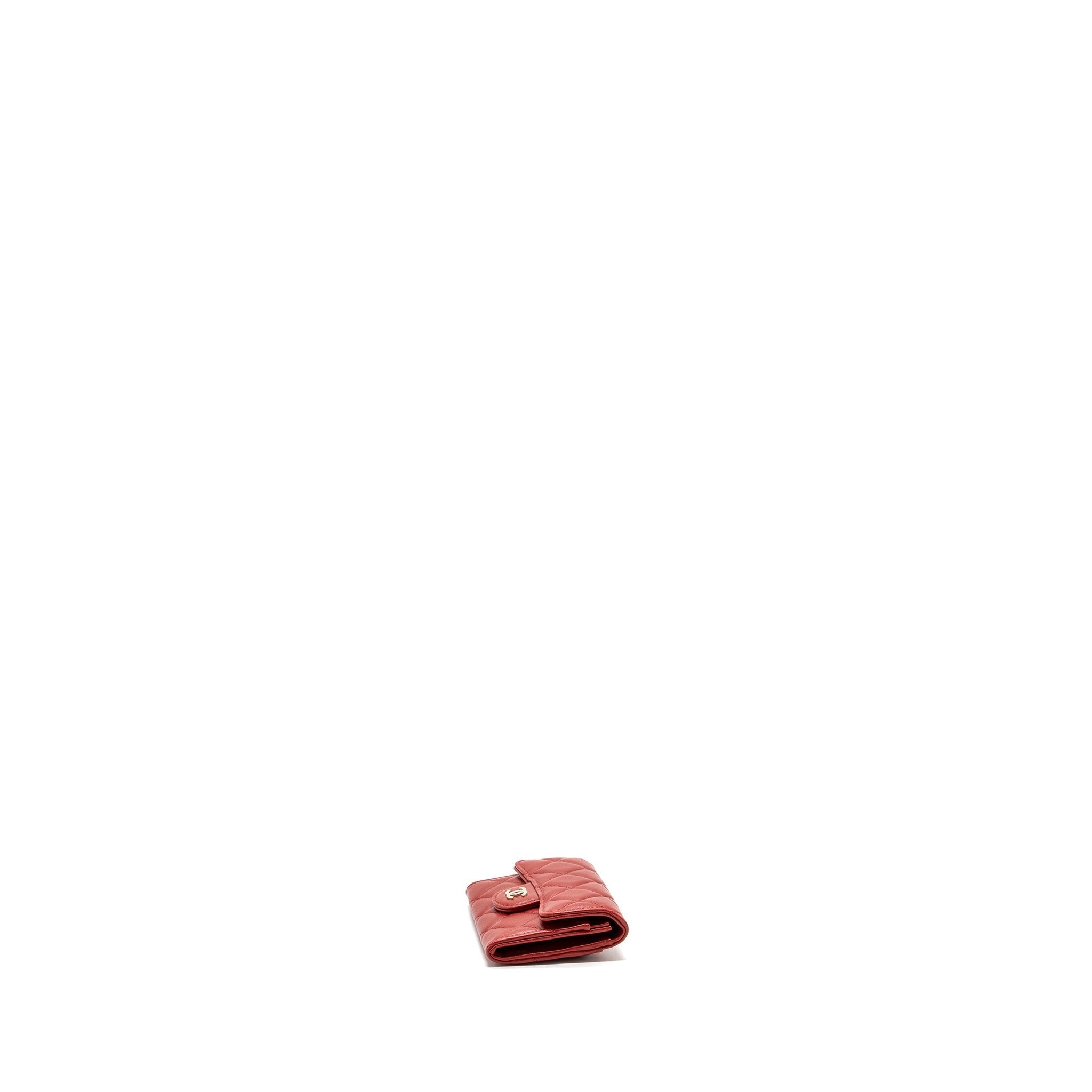 chanel-flap-card-holder-lambskin-red-shw