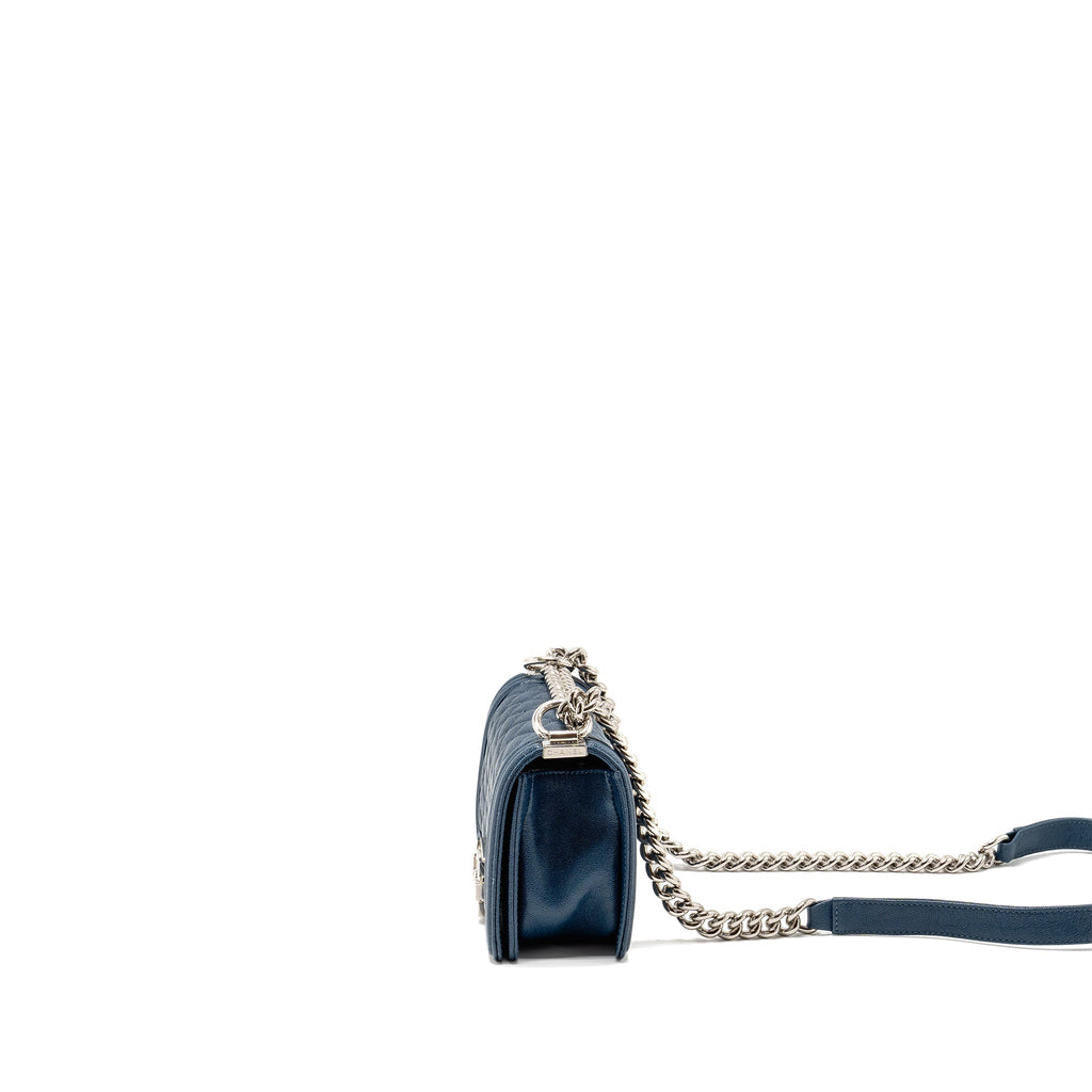 chanel-small-boy-bag-caviar-navy-shw