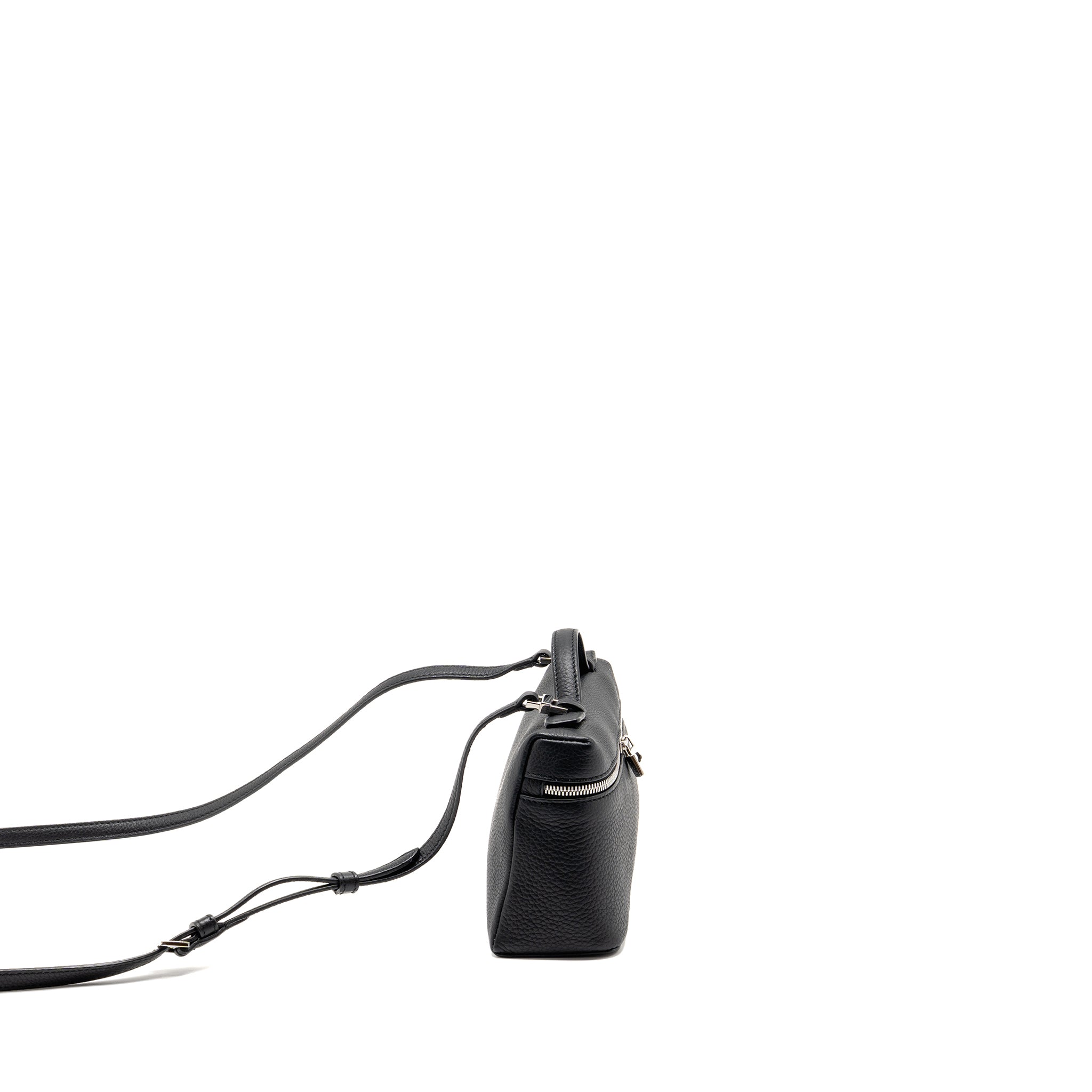 loro-piana-extra-pocket-l19-grained-calfskin-black-shw