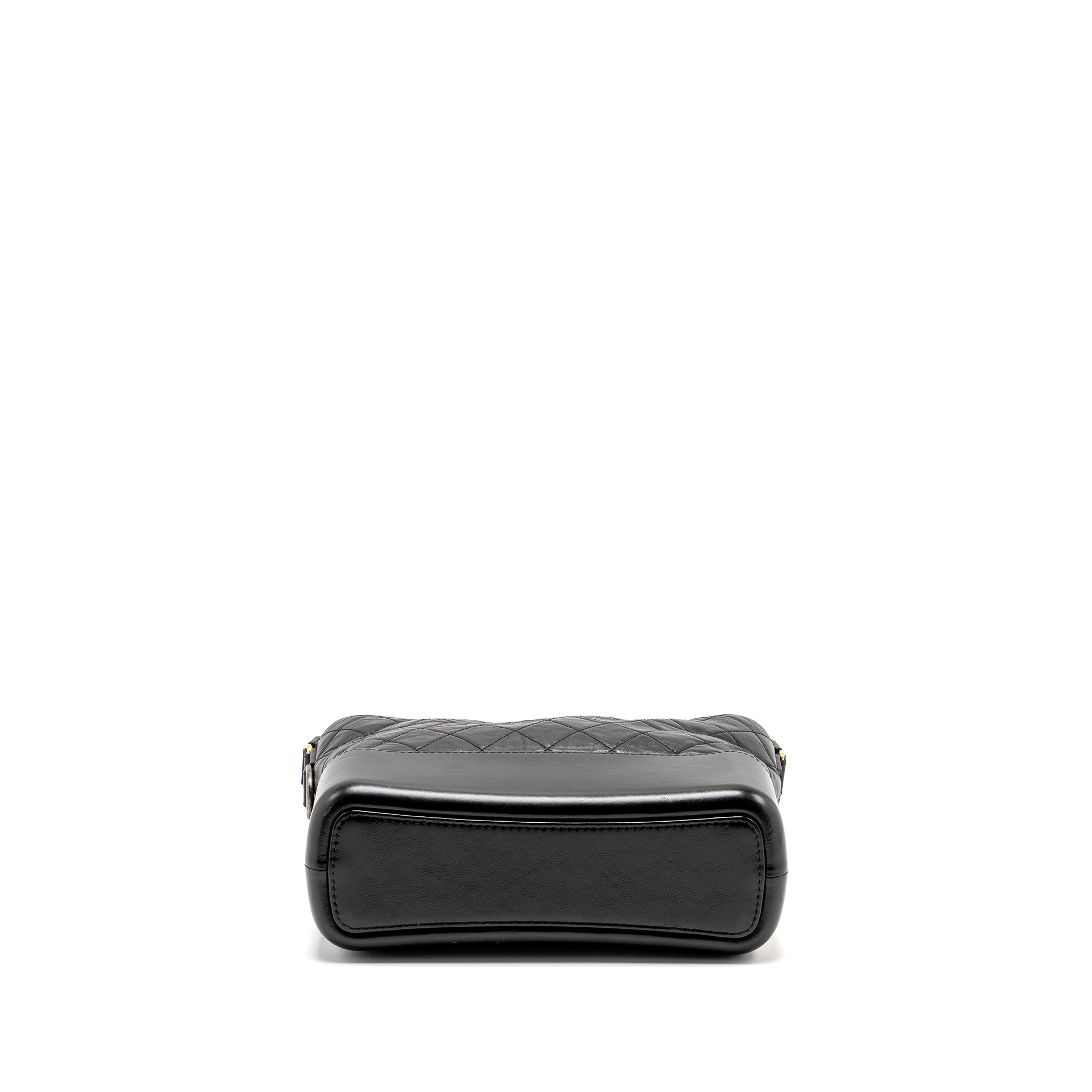 chanel-gabrielle-hobo-bag-calfskin-black-multicolour-hardware