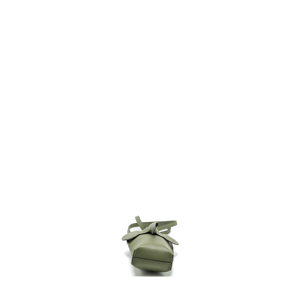 loewe-elephant-pocket-calfskin-avocado-green