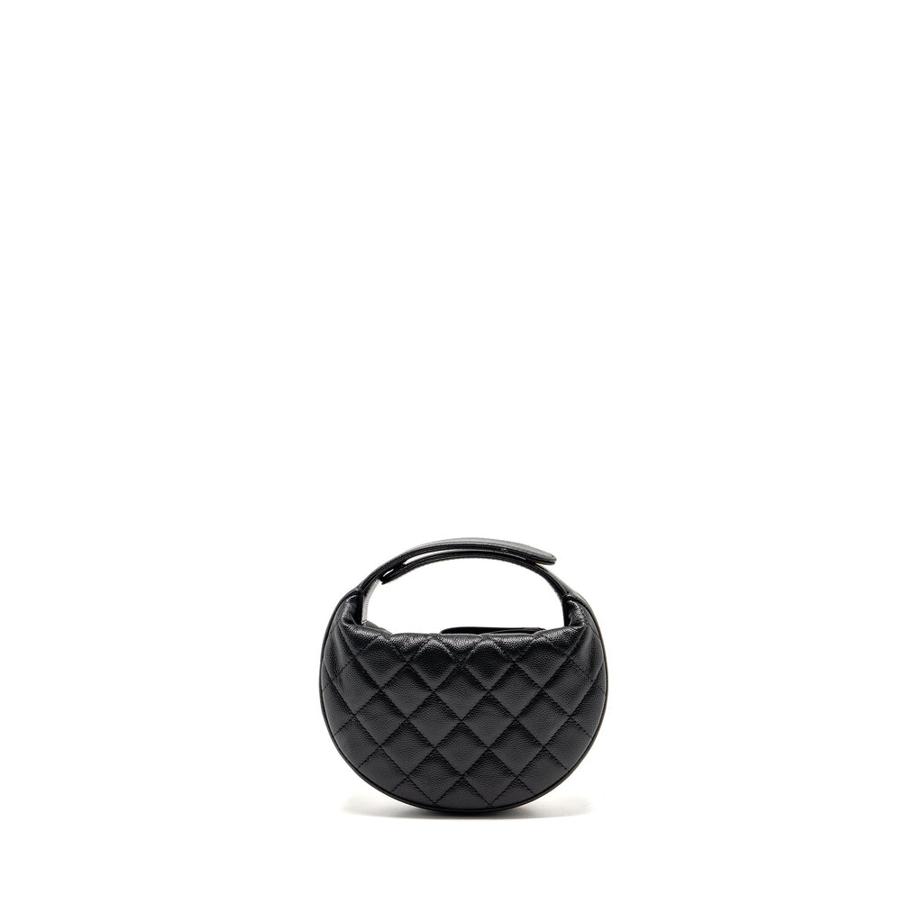 chanel-23b-round-clutch-caviar-black-lghwmicrochip