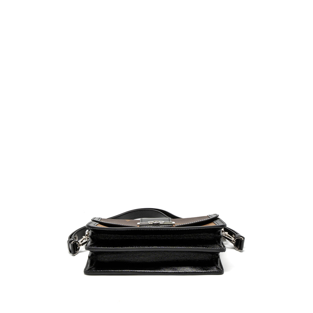 copy-of-louis-vuitton-dauphine-mm-giant-monogram-canvas-shw