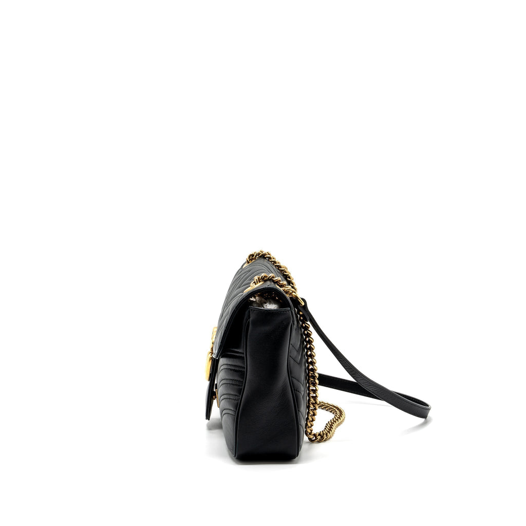 gucci-medium-gg-marmont-bag-calfskin-black-ghw