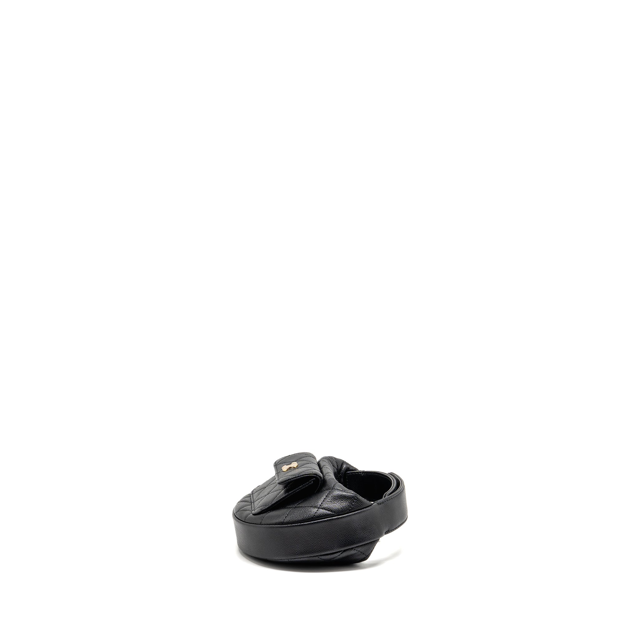chanel-23b-round-clutch-caviar-black-lghwmicrochip