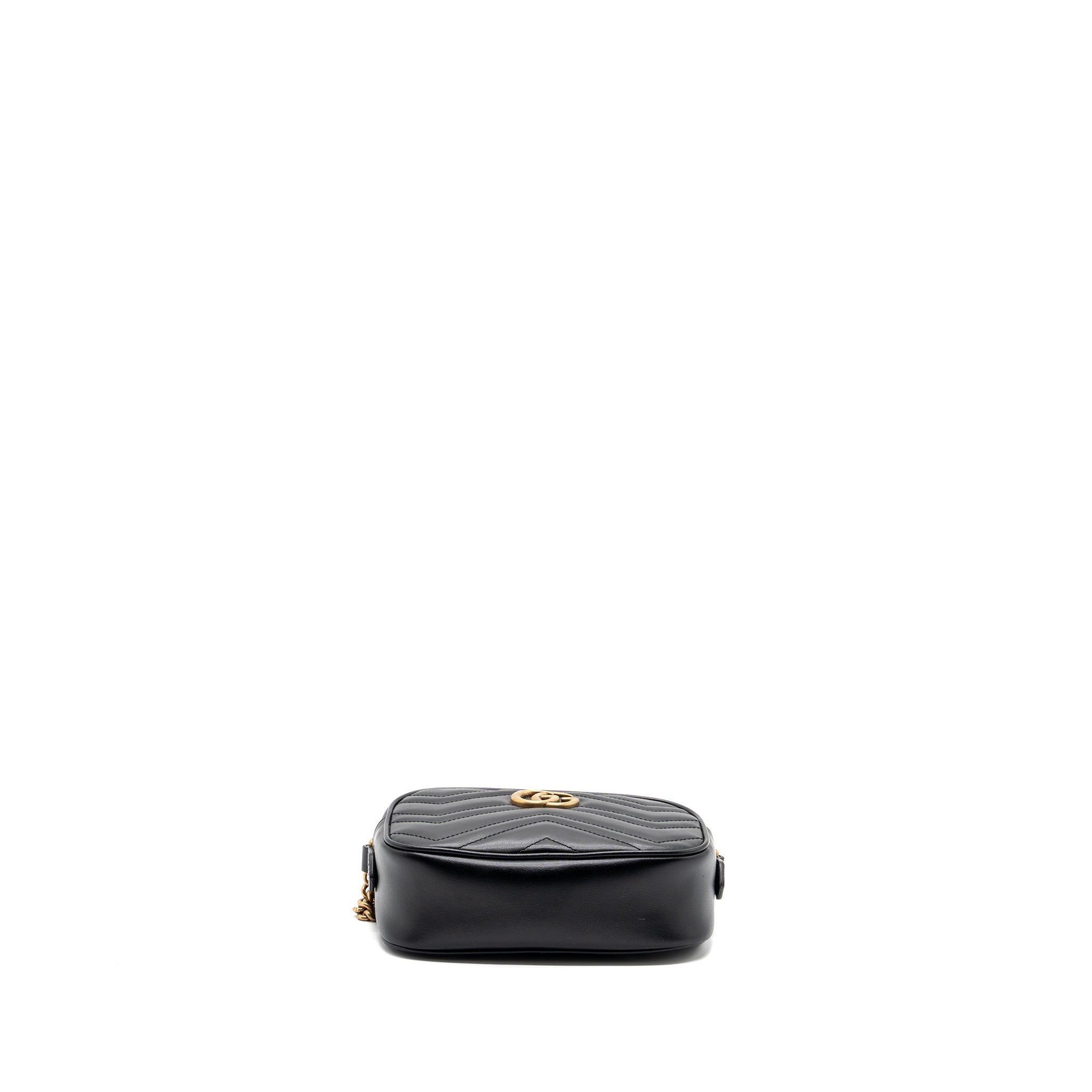 gucci-gg-marmont-matelasse-mini-bag-calfskin-black-ghw-1