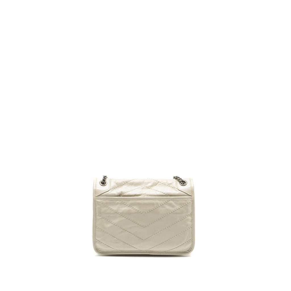 saint-laurent-ysl-niki-baby-flap-bag-calfskin-white-shw