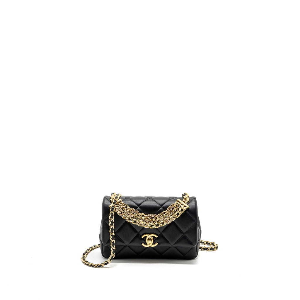 chanel-logo-chain-handle-flap-bag-lambskin-black-ghwmicrochip