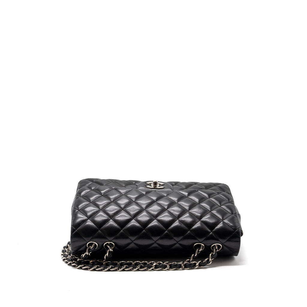 chanel-classic-jumbo-single-flap-bag-lambskin-black-shw