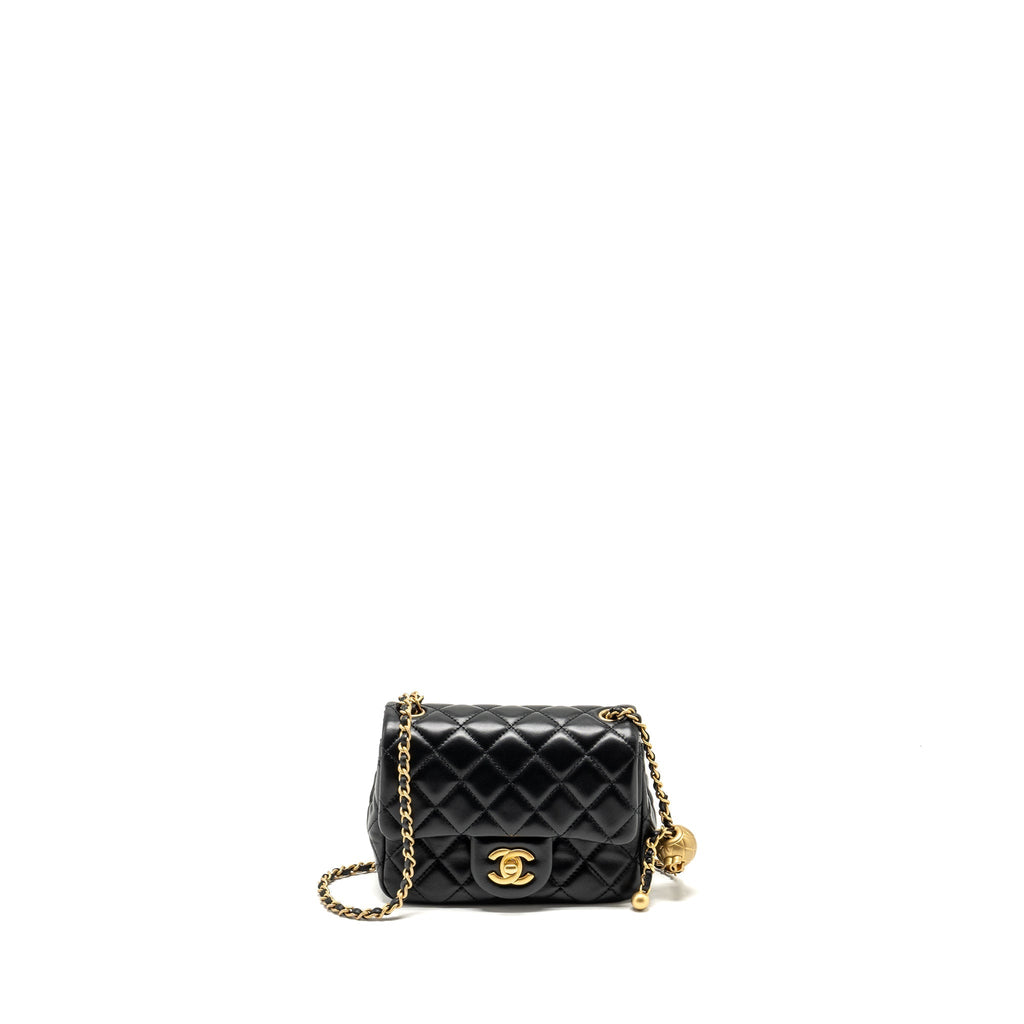 chanel-pearl-crush-mini-square-flap-bag-lambskin-black-ghwmicrochip-1