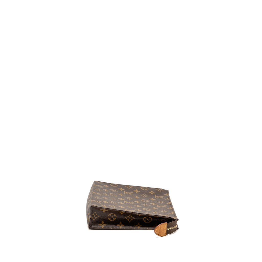 louis-vuitton-toiletry-pochette-26-monogram-canvas-ghw-16