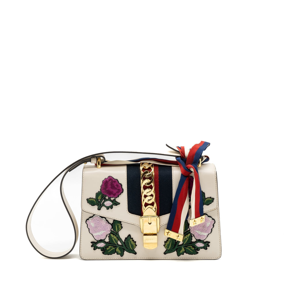 gucci-sylvie-embroidered-shoulder-bag-calfskin-white-ghw