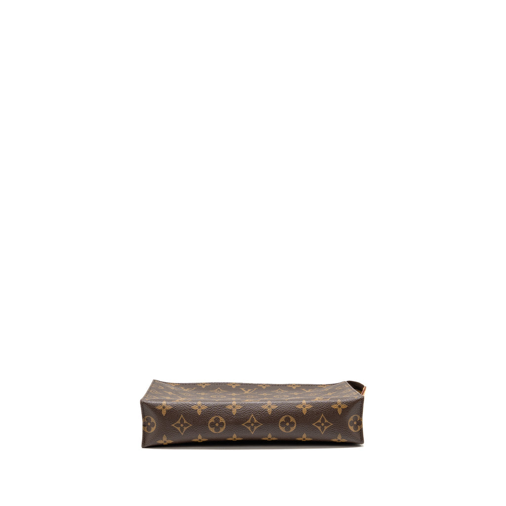 louis-vuitton-toiletry-pochette-26-monogram-canvas-ghw-16