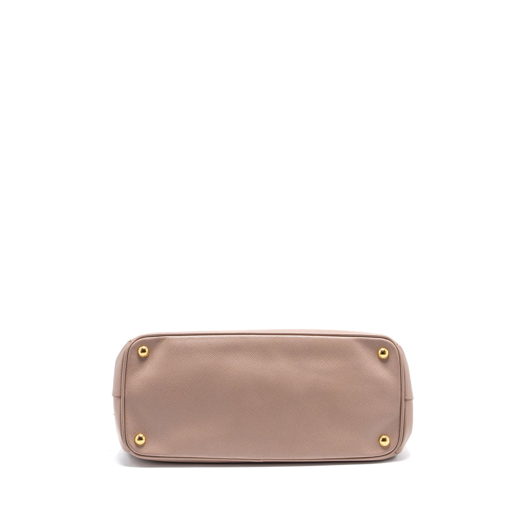 prada-fuoco-saffiano-lux-leather-medium-double-zip-tote-light-pink-ghw