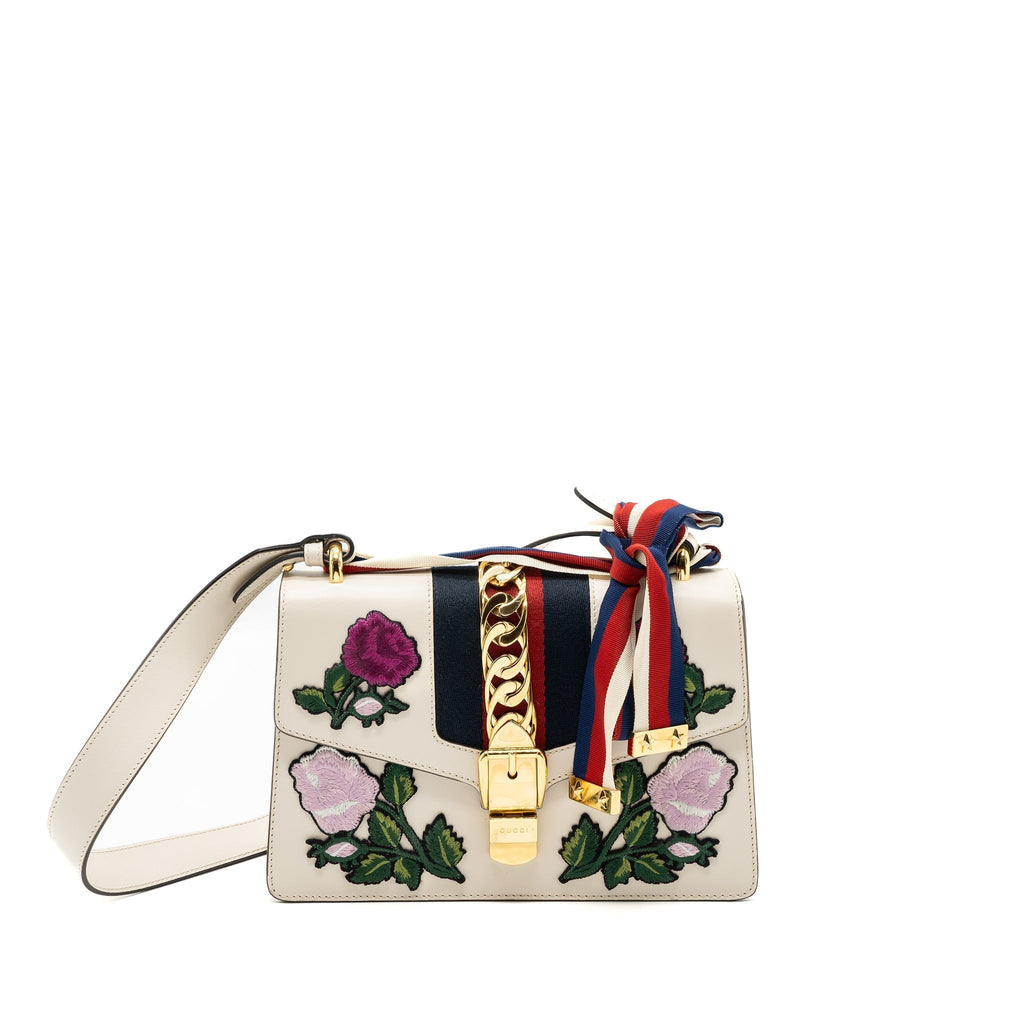 gucci-sylvie-embroidered-shoulder-bag-calfskin-white-ghw