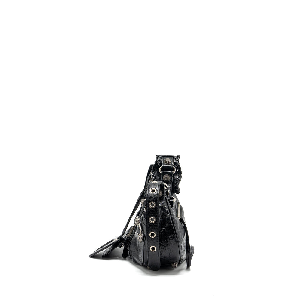 balenciaga-le-cargole-small-shoulder-bag-lambskin-black-shw-1