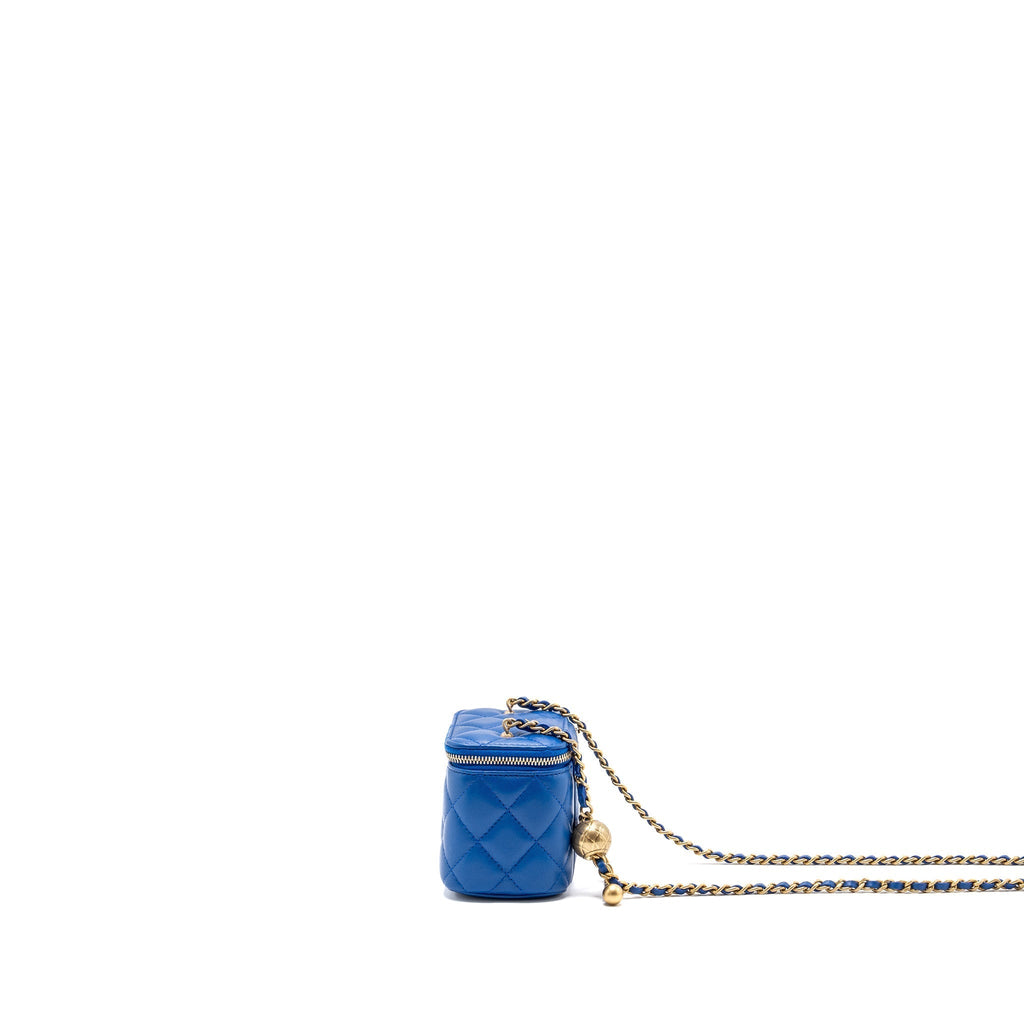 chanel-pearl-crush-mini-vanity-lambskin-blue-ghwmicrochip