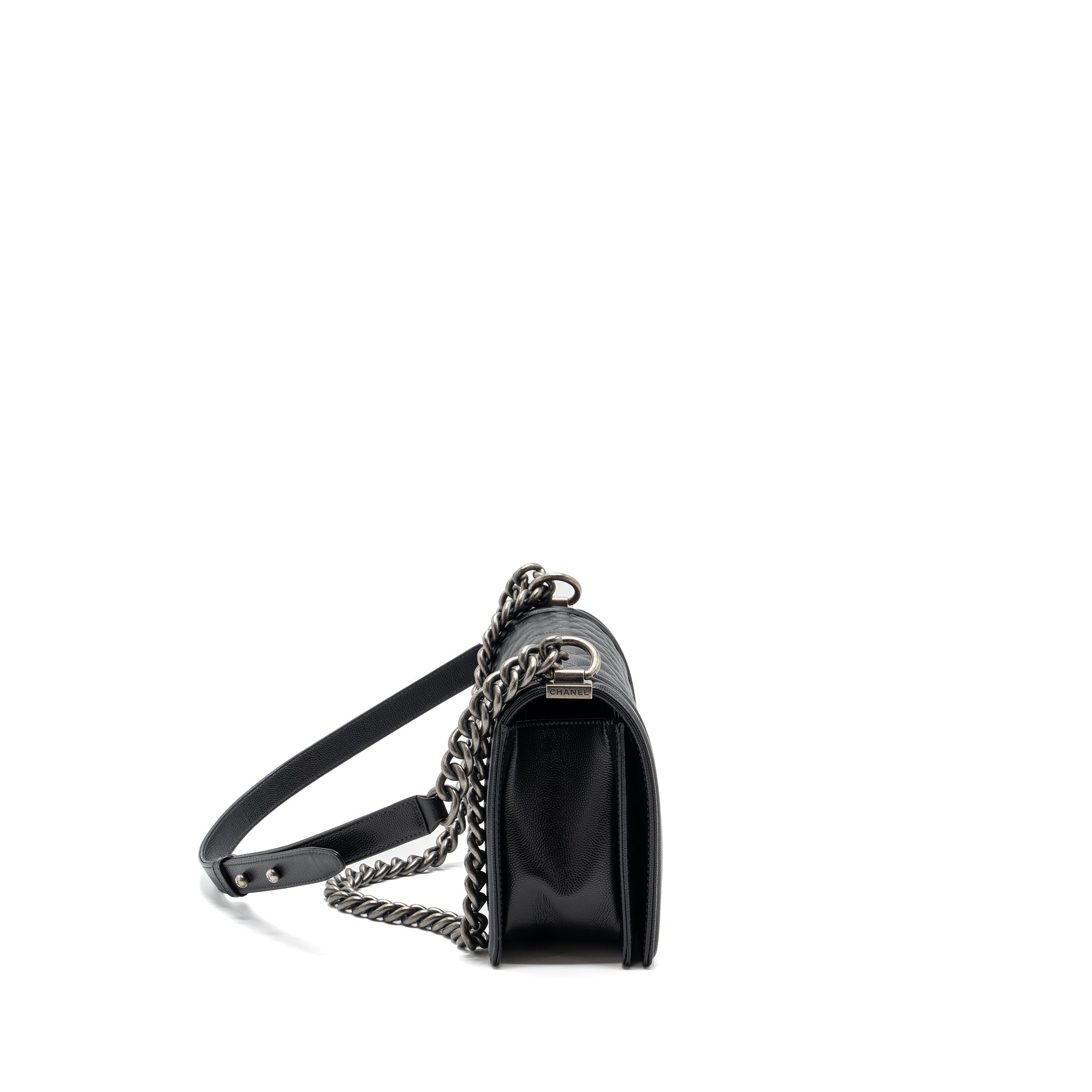 chanel-medium-boy-bag-caviar-black-ruthenium-silver-hardwaremicrochip