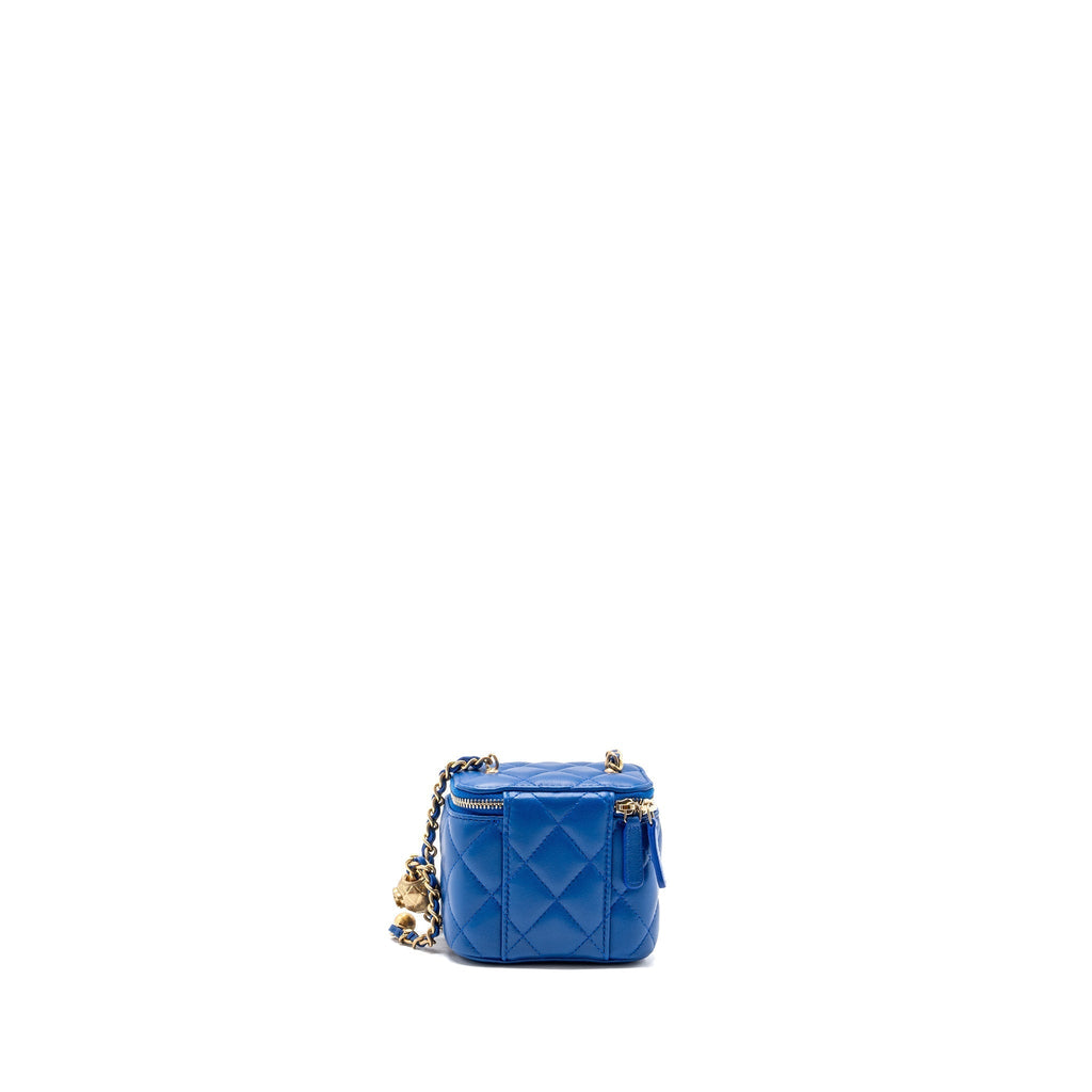 chanel-pearl-crush-mini-vanity-lambskin-blue-ghwmicrochip