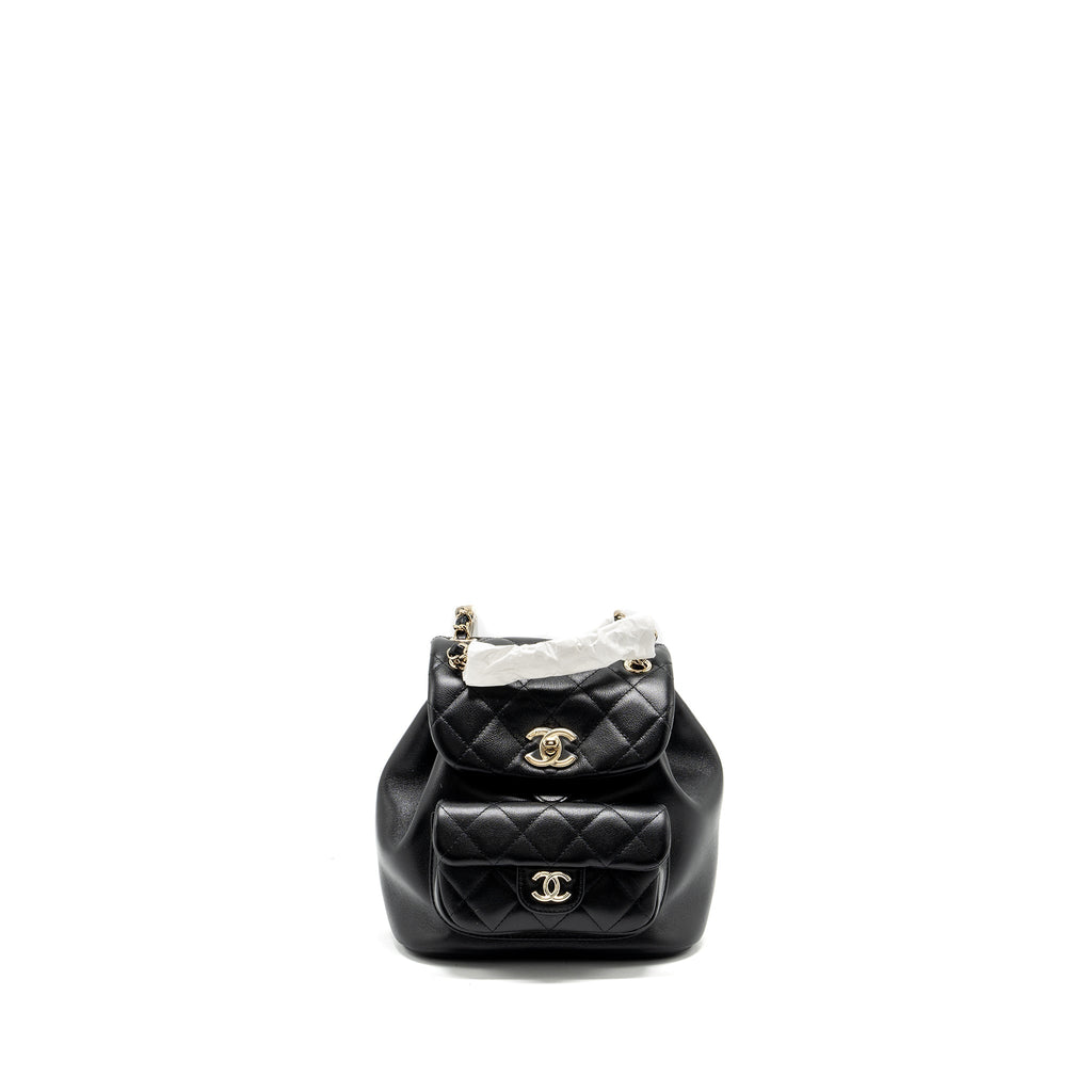 chanel-24p-small-duma-backpack-calfskin-black-lghw