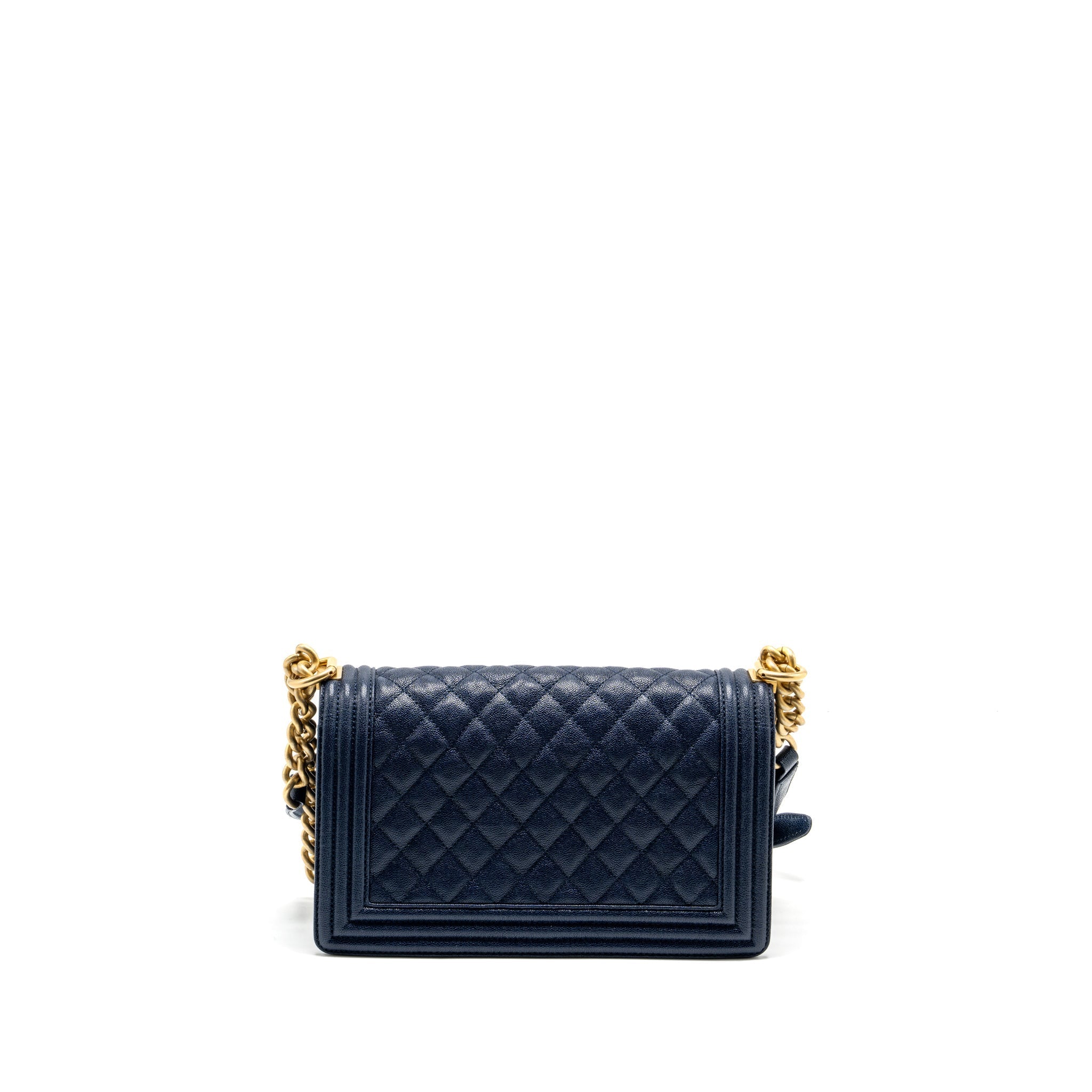 chanel-medium-boy-bag-caviar-navy-ghw