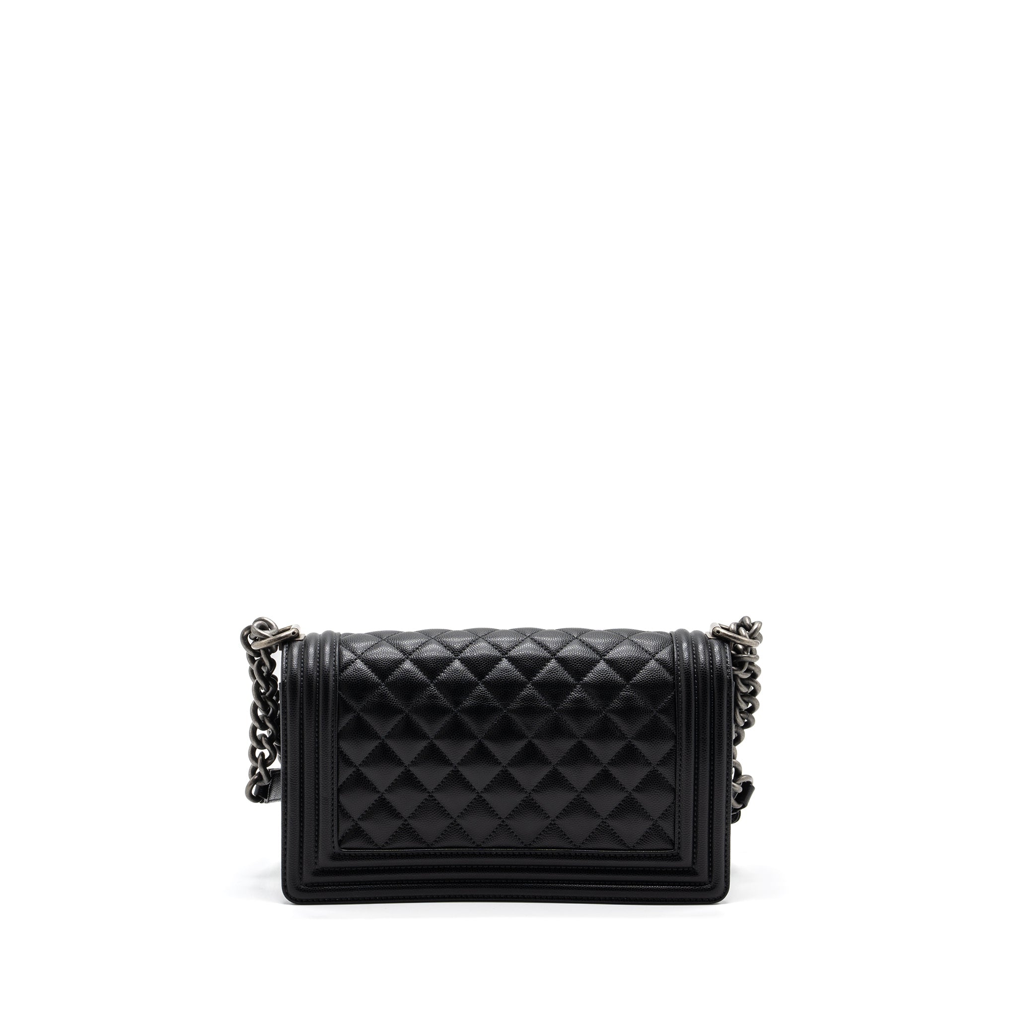 chanel-medium-boy-bag-caviar-black-ruthenium-silver-hardwaremicrochip