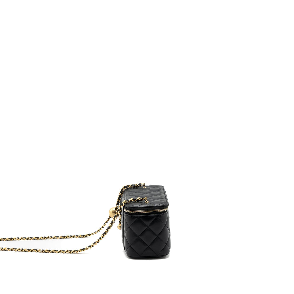 chanel-pearl-crush-long-vanity-lambskin-black-ghw-microchip-1