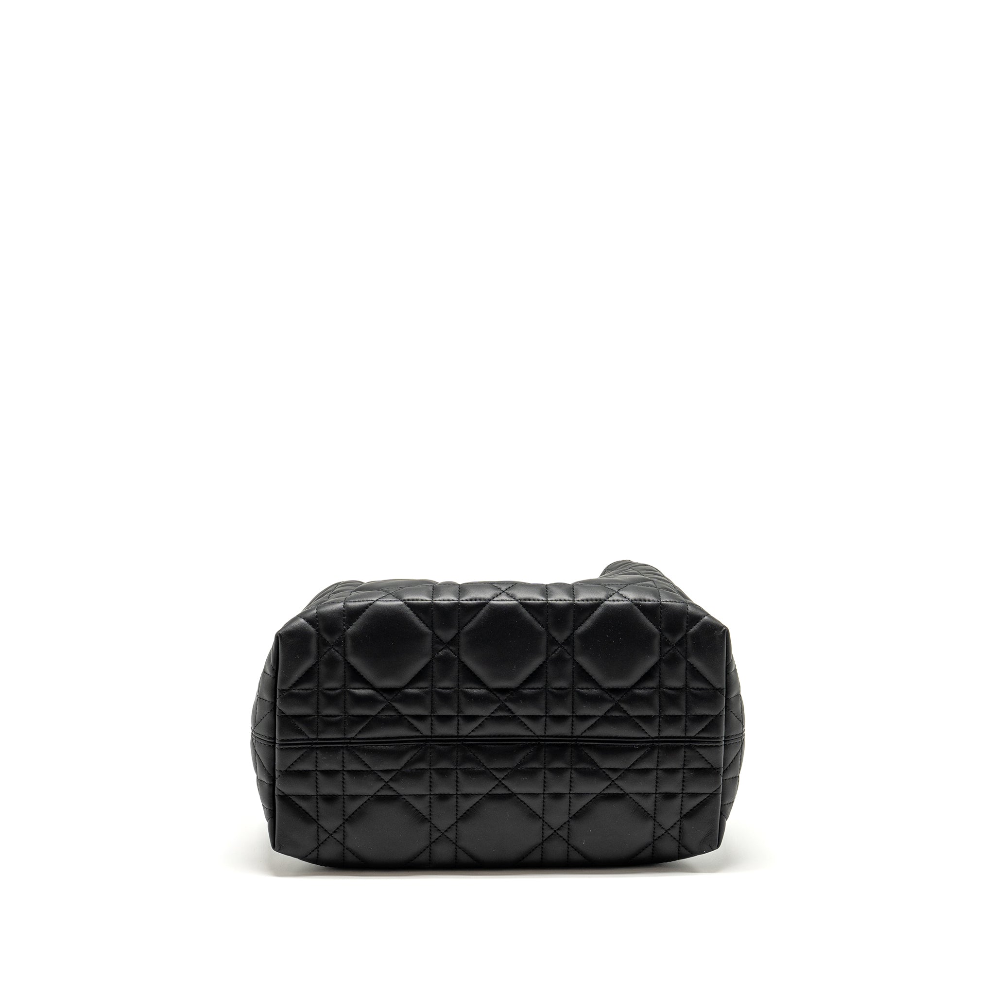 dior-medium-toujours-bag-macrocannage-calfskin-black-lghw