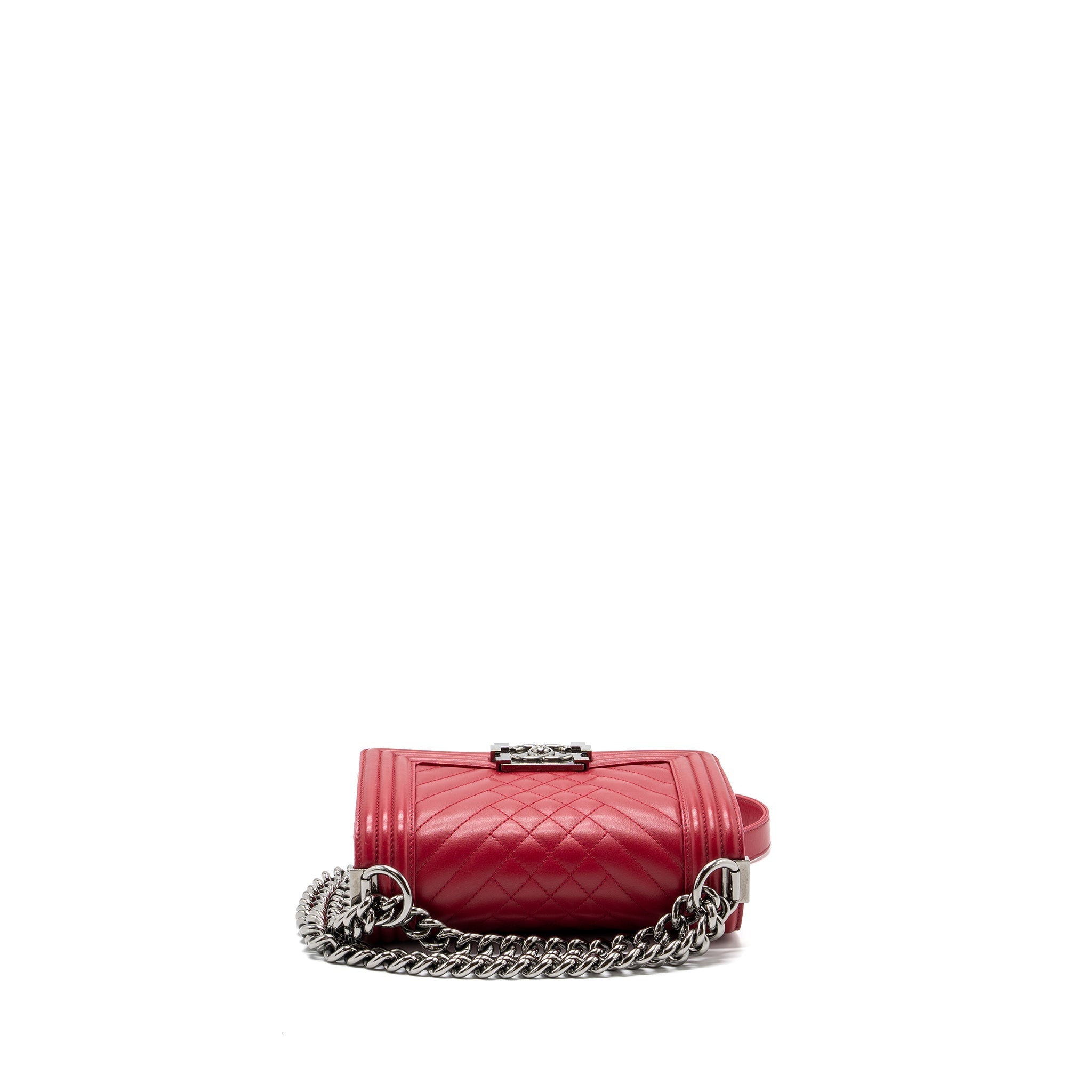 chanel-small-boy-bag-calfskin-red-shw