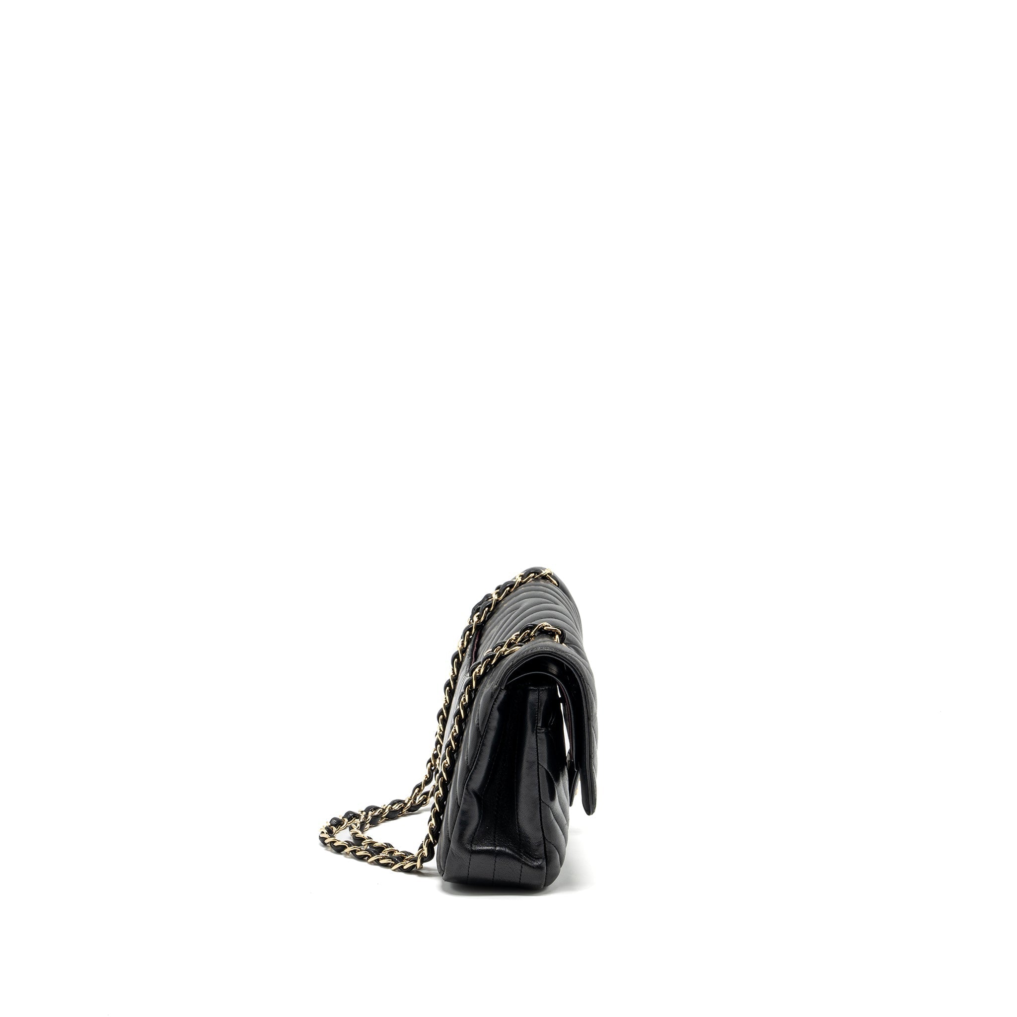 chanel-medium-classic-double-flap-bag-chevron-lambskin-black-lghw-copy-1